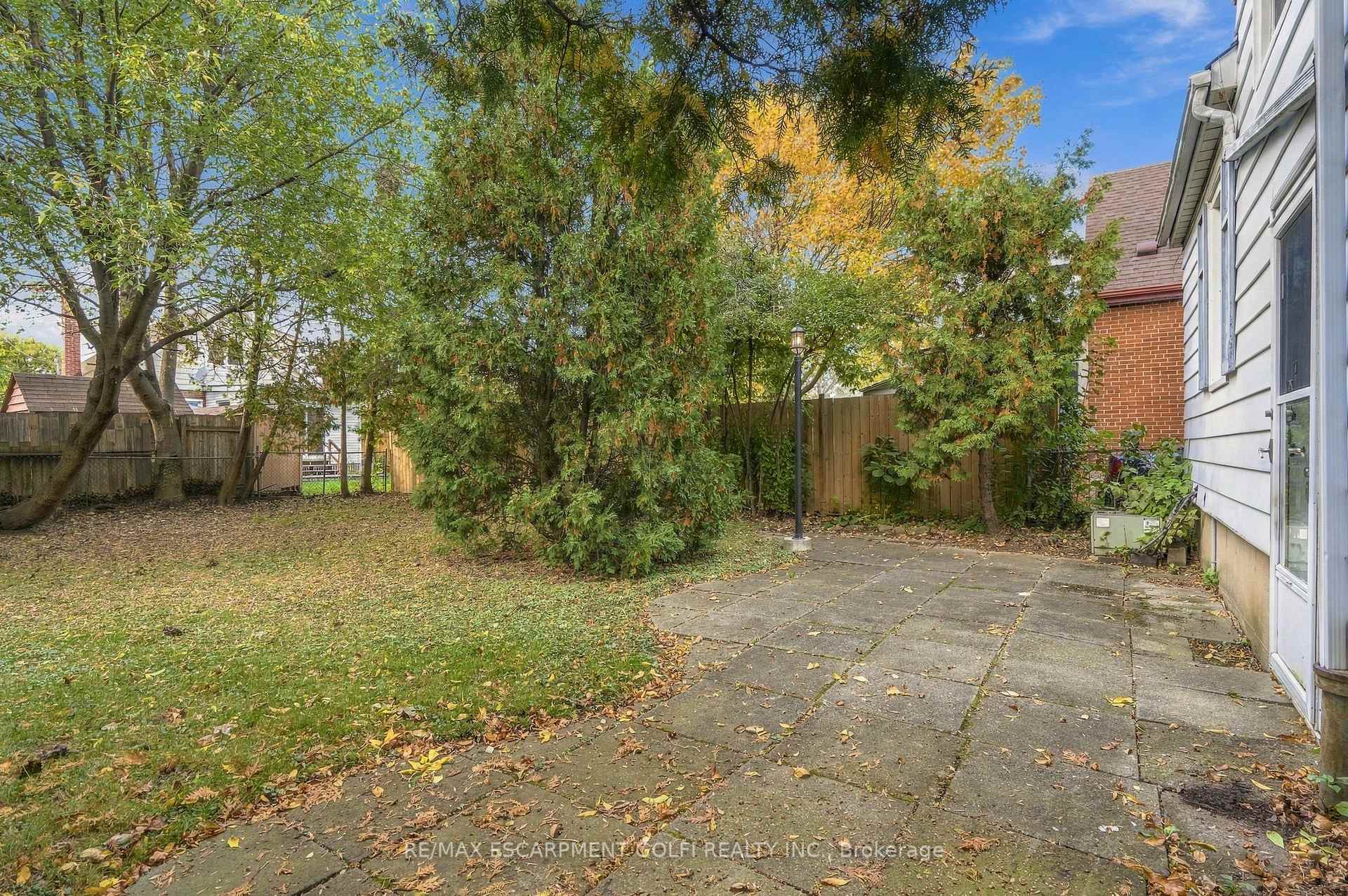 Photo 27 of 140 Auburn Avenue, Hamilton, Bartonville — HOMEH