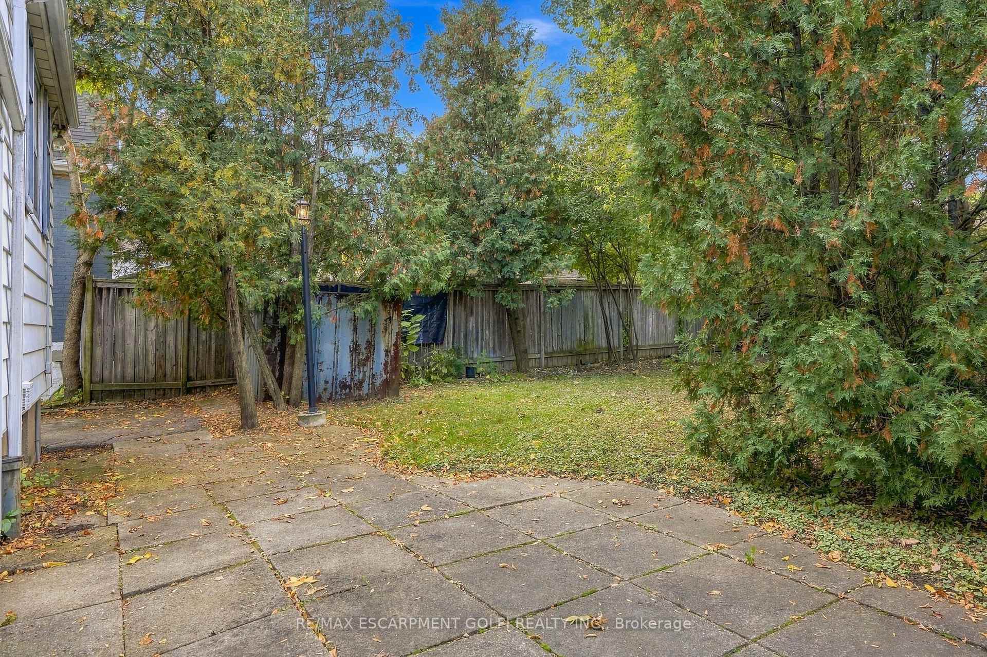Photo 28 of 140 Auburn Avenue, Hamilton, Bartonville — HOMEH