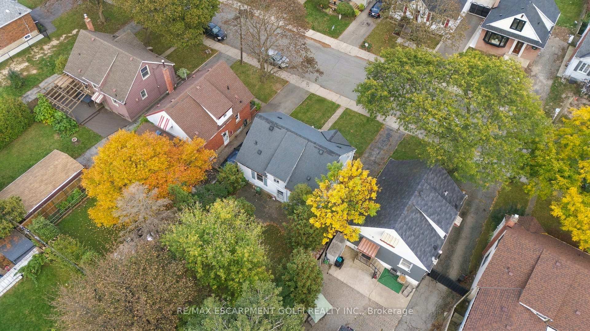 Photo 32 of 140 Auburn Avenue, Hamilton, Bartonville — HOMEH