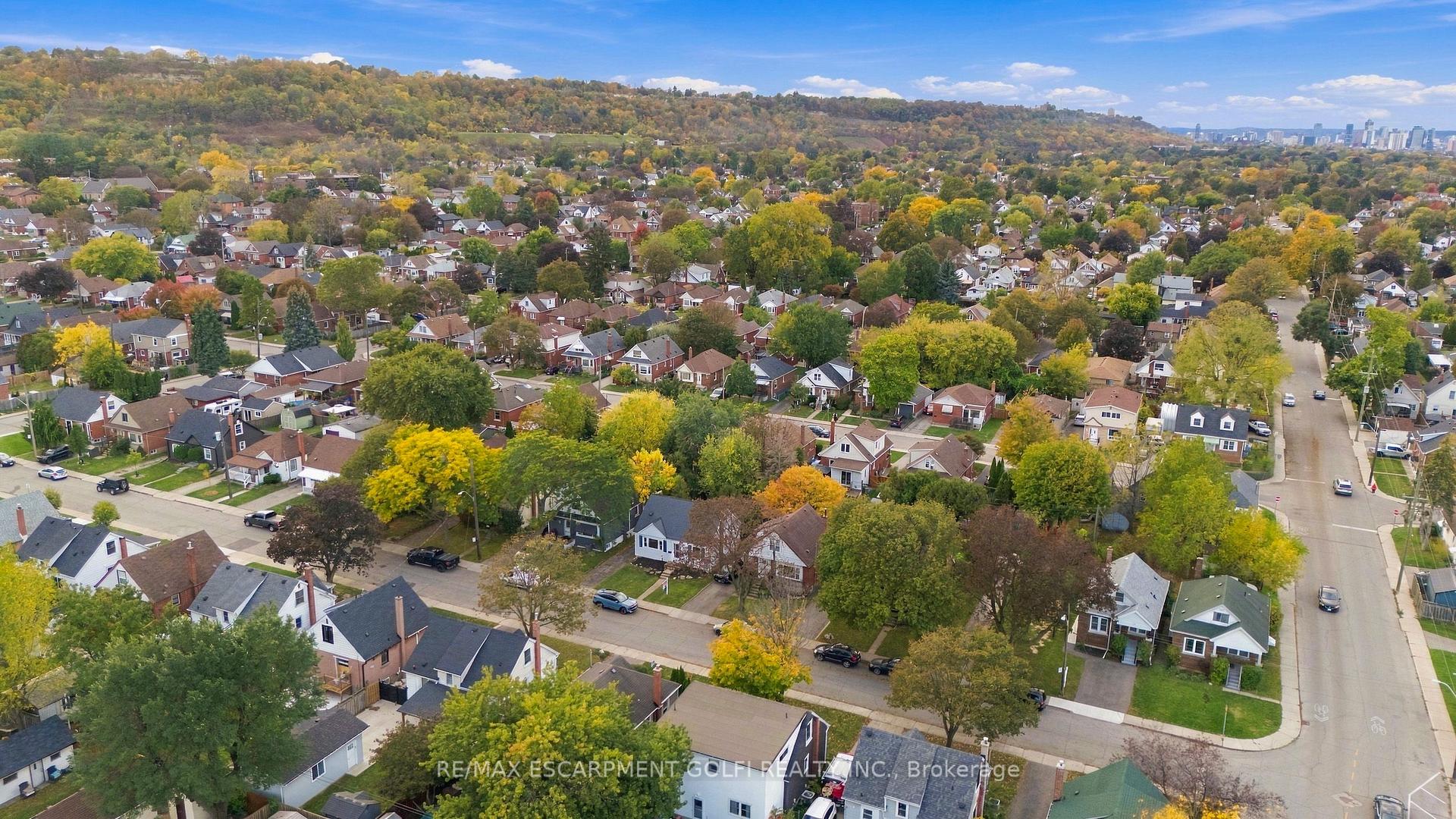 Photo 34 of 140 Auburn Avenue, Hamilton, Bartonville — HOMEH
