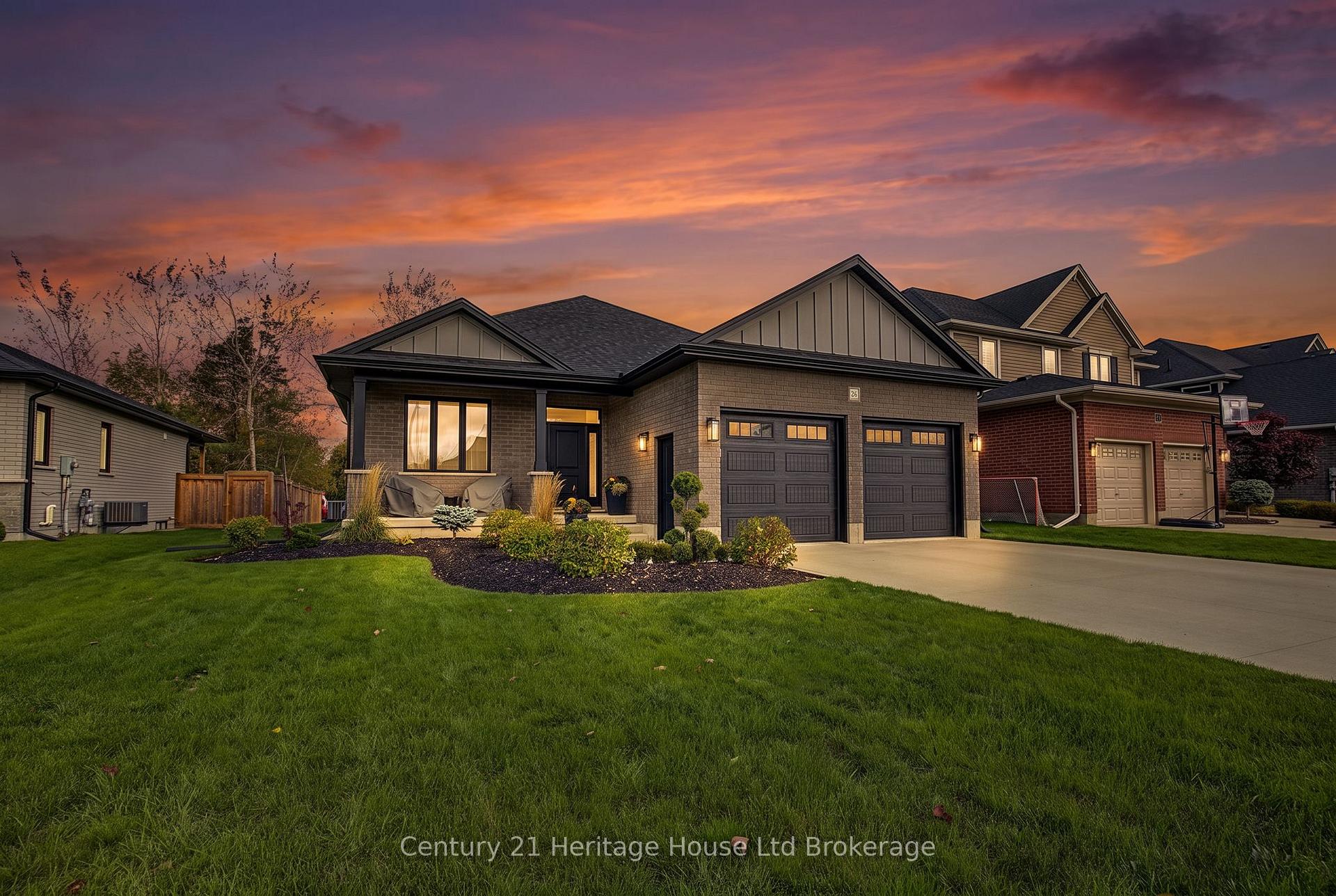 Photo 3 of 26 Brookside Lane, Tillsonburg — HOMEH