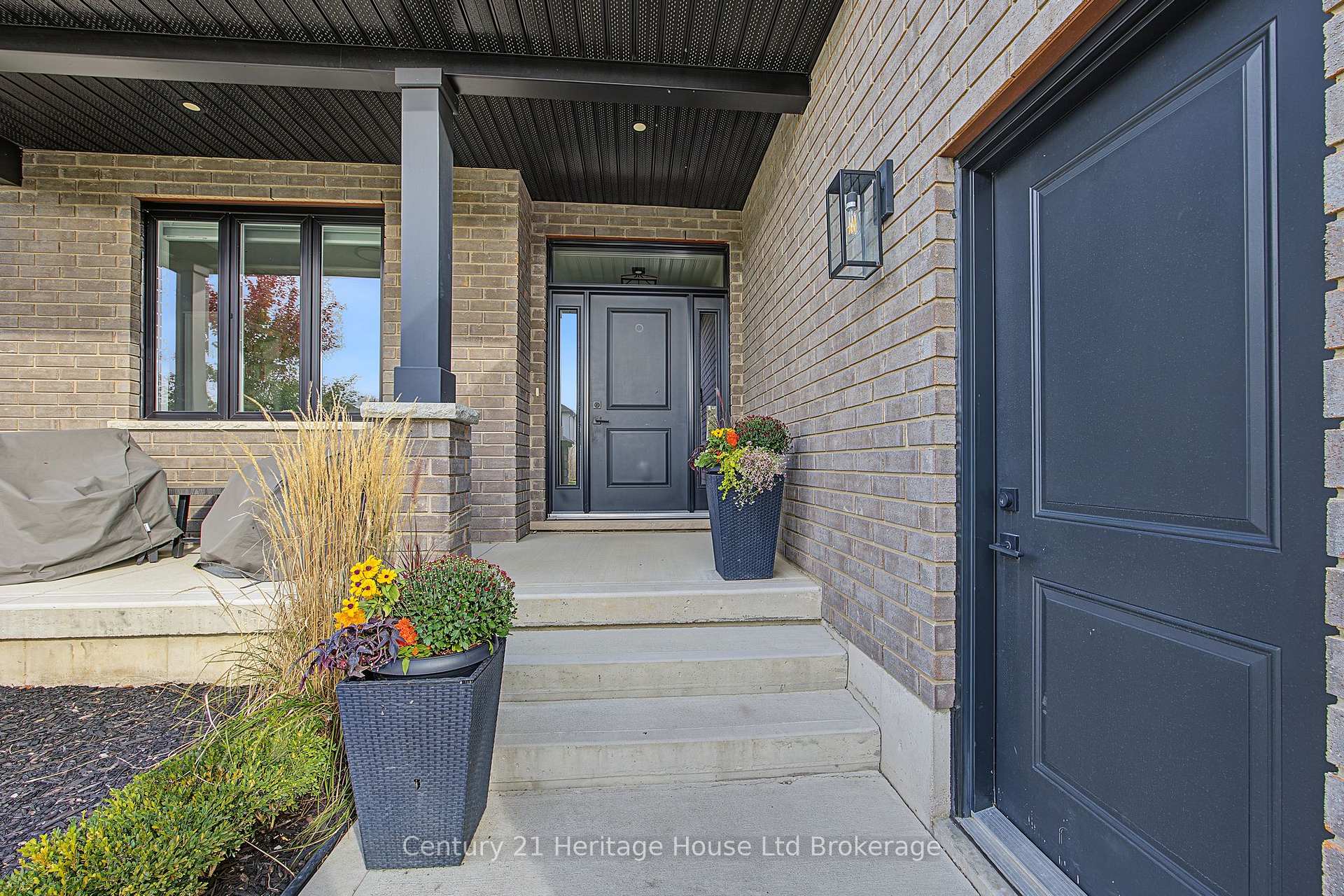Photo 5 of 26 Brookside Lane, Tillsonburg — HOMEH