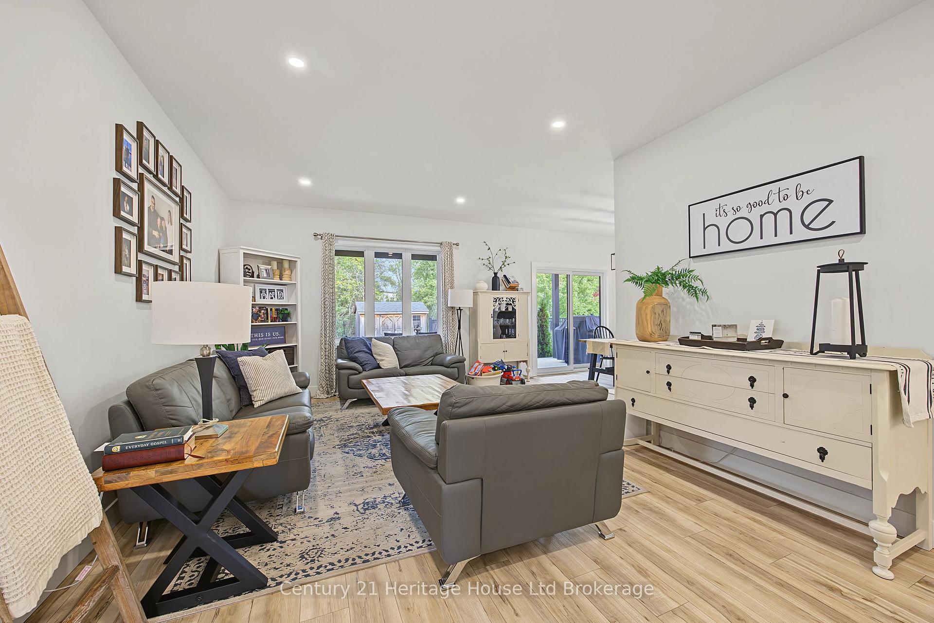 Photo 10 of 26 Brookside Lane, Tillsonburg — HOMEH