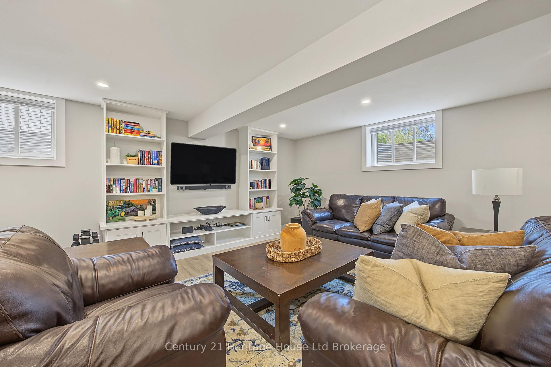 Photo 23 of 26 Brookside Lane, Tillsonburg — HOMEH