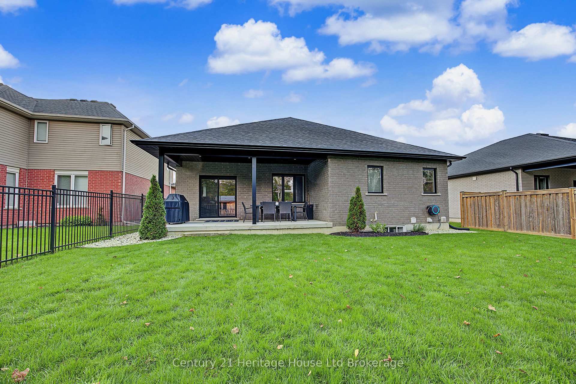 Photo 30 of 26 Brookside Lane, Tillsonburg — HOMEH