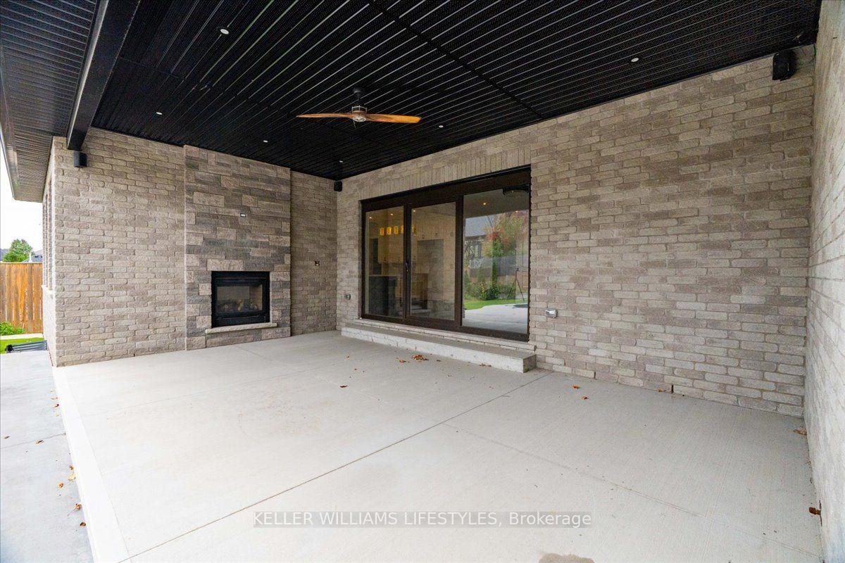 Photo 40 of 2657 Torrey Pines Way, London, North R — HOMEH