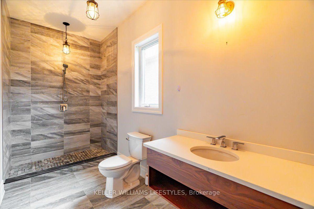 Photo 42 of 2657 Torrey Pines Way, London, North R — HOMEH