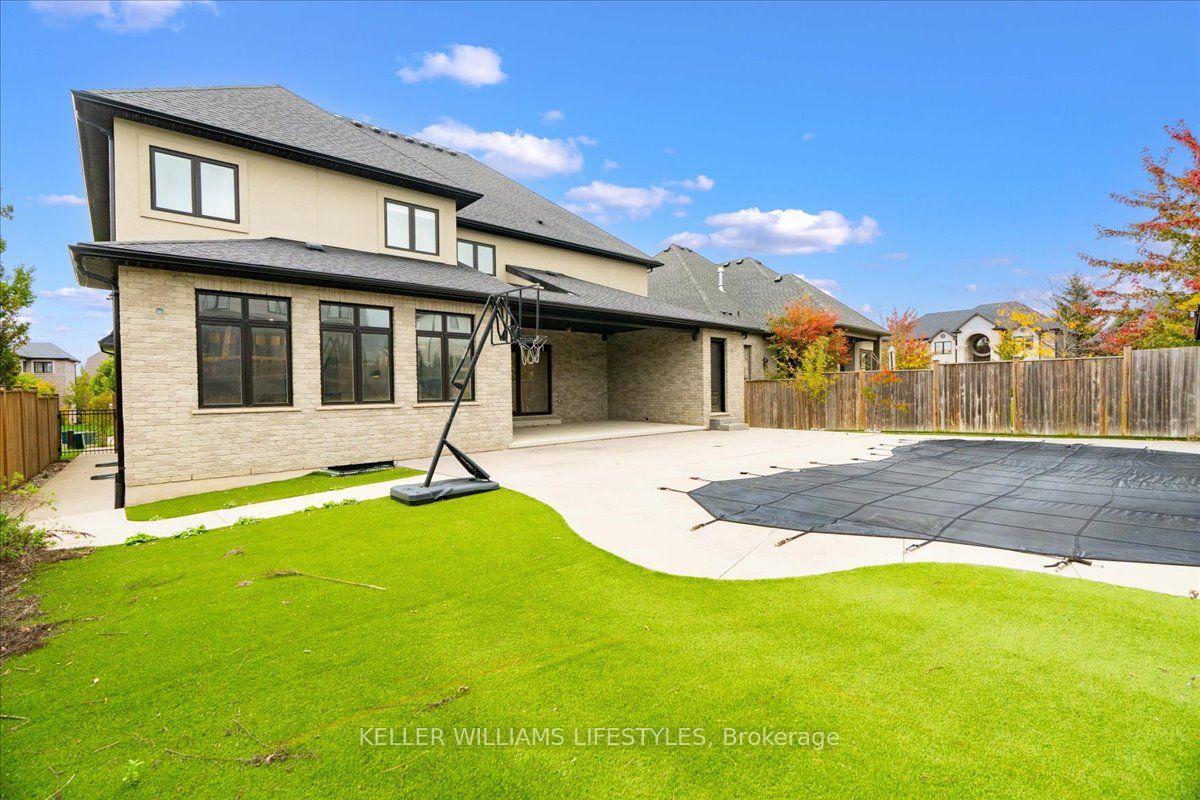 Photo 43 of 2657 Torrey Pines Way, London, North R — HOMEH