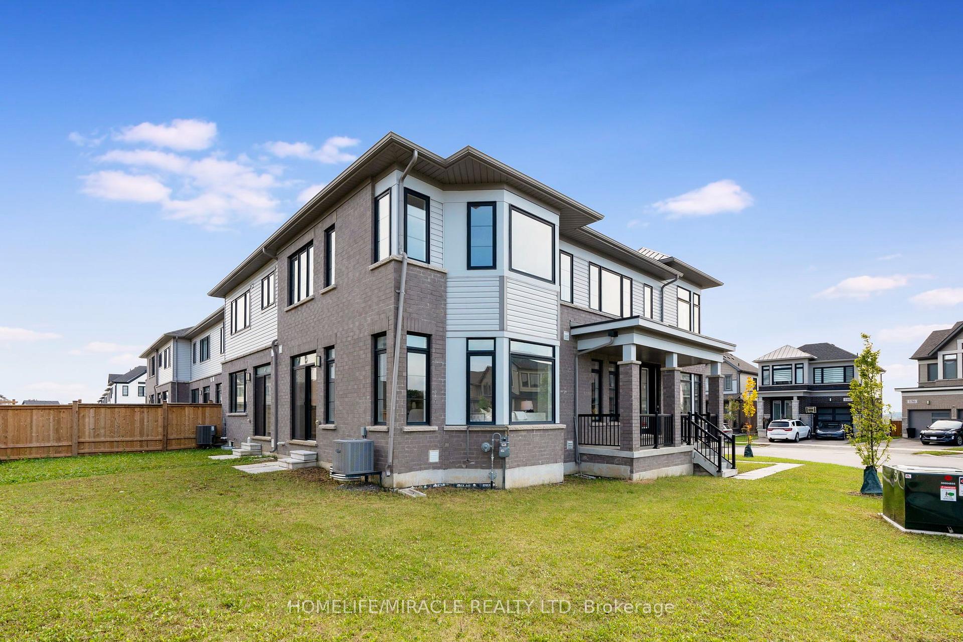 Photo 3 of 161 Freedom Crescent, Hamilton, Mount Hope — HOMEH
