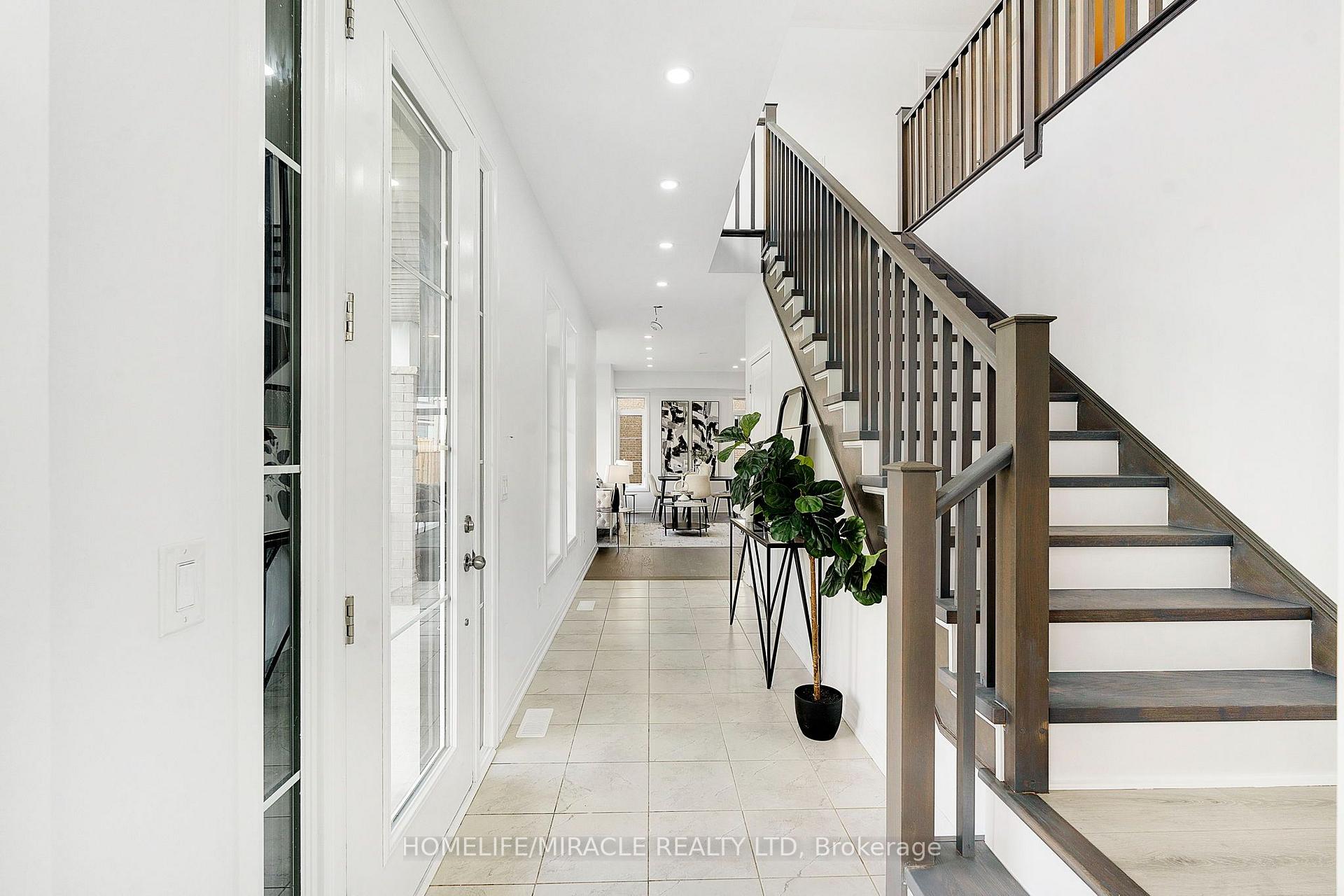 Photo 8 of 161 Freedom Crescent, Hamilton, Mount Hope — HOMEH