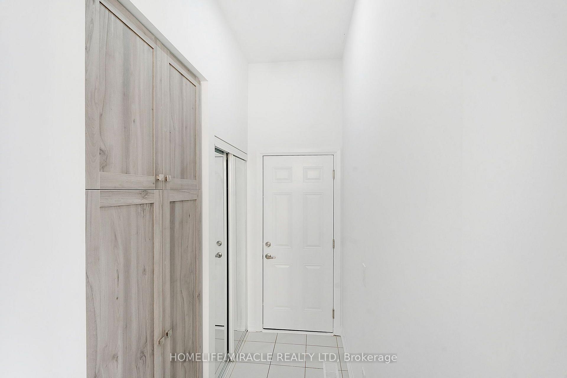 Photo 17 of 161 Freedom Crescent, Hamilton, Mount Hope — HOMEH