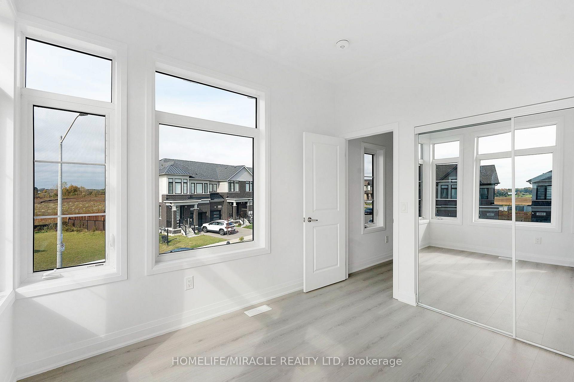 Photo 27 of 161 Freedom Crescent, Hamilton, Mount Hope — HOMEH