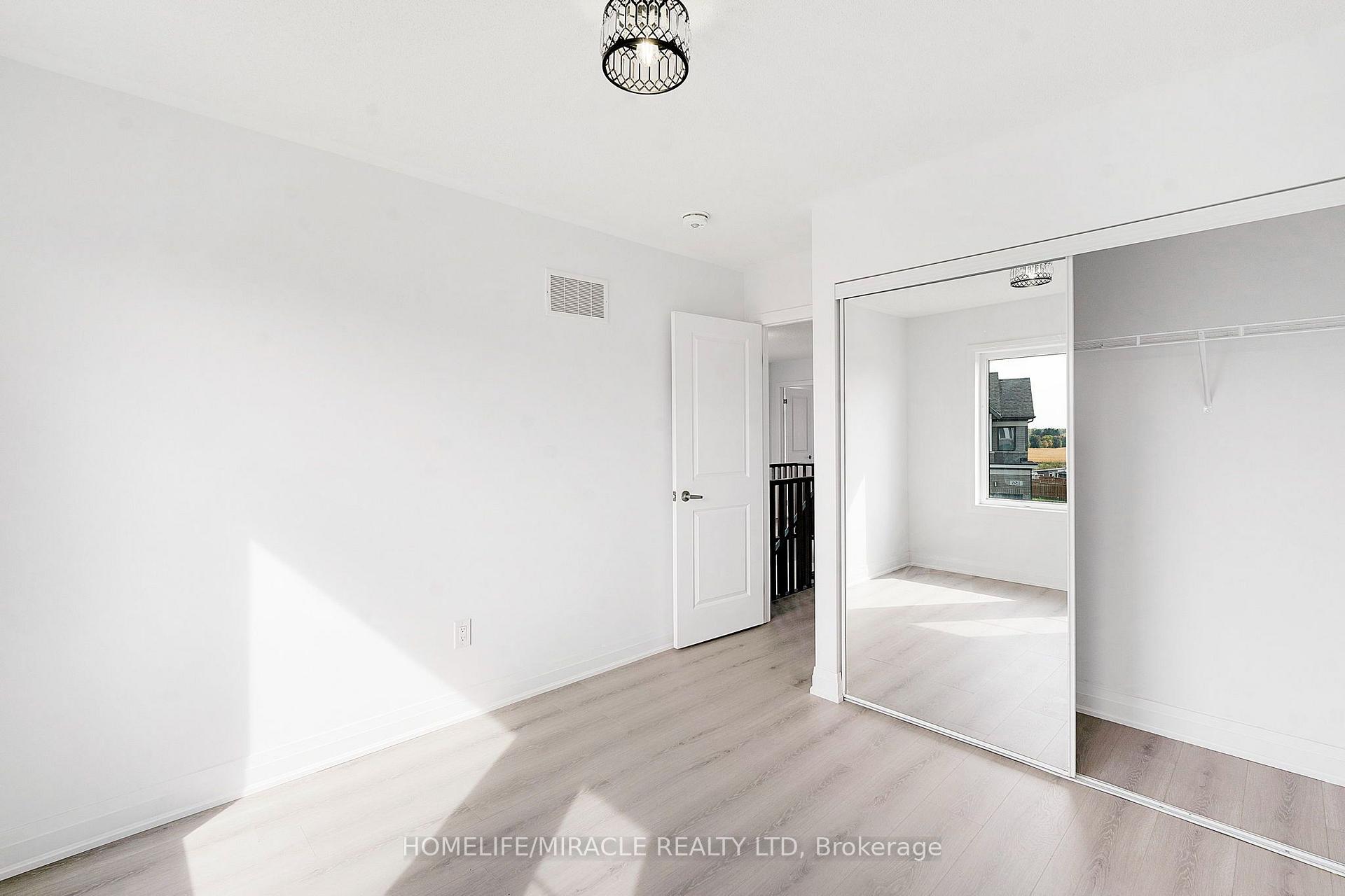 Photo 29 of 161 Freedom Crescent, Hamilton, Mount Hope — HOMEH