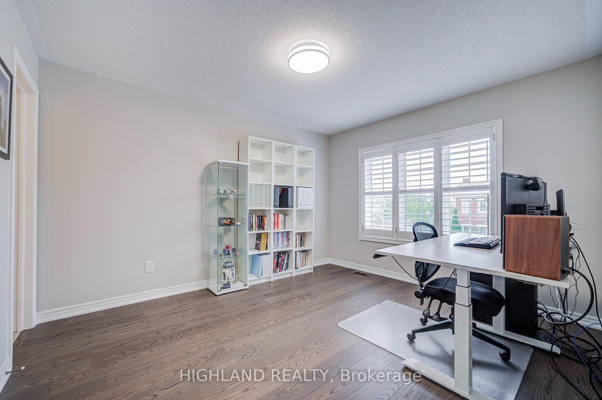 Photo 24 of 3175 Robert Brown Boulevard, Oakville, Glenorchy — HOMEH