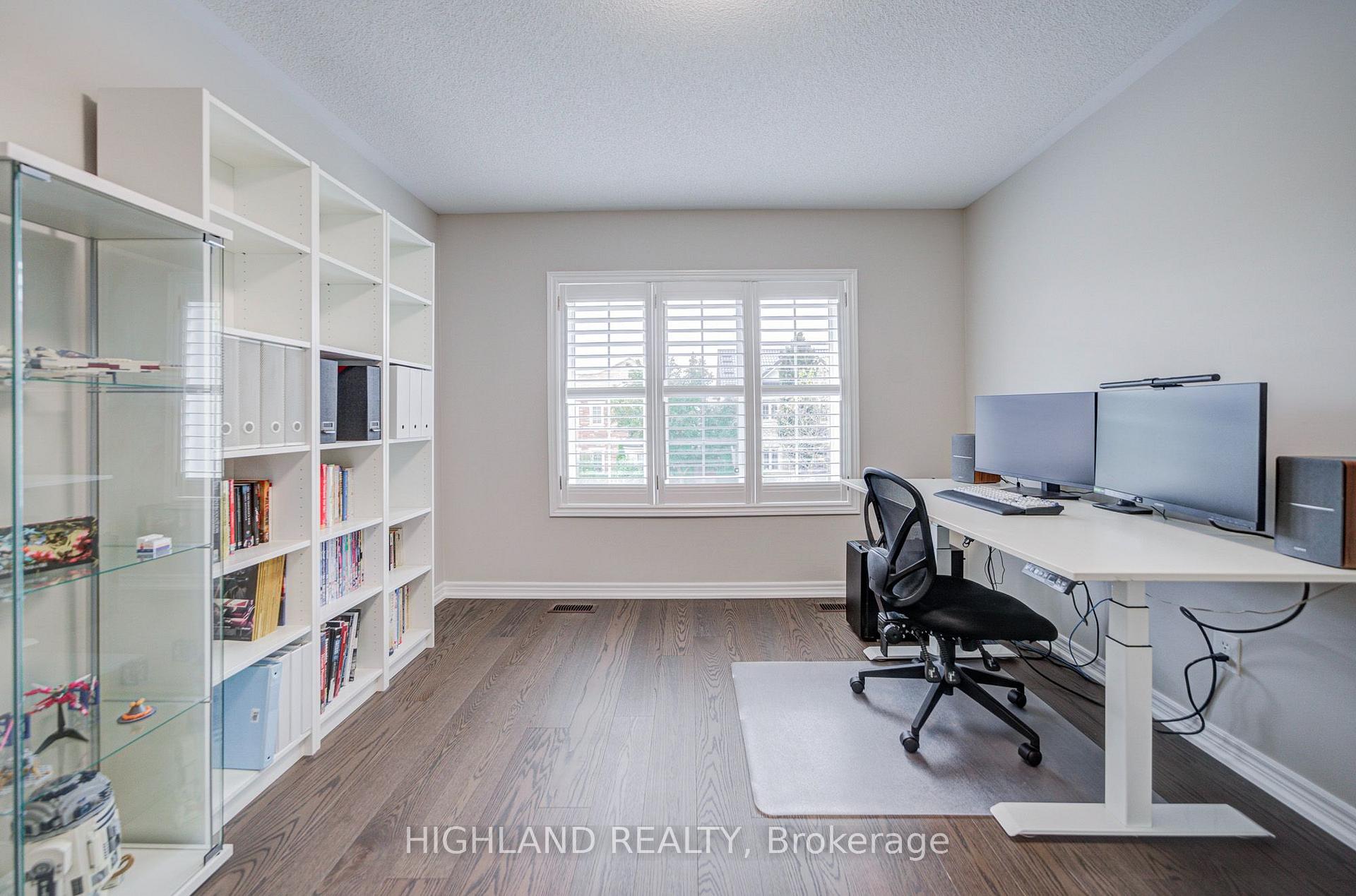 Photo 25 of 3175 Robert Brown Boulevard, Oakville, Glenorchy — HOMEH