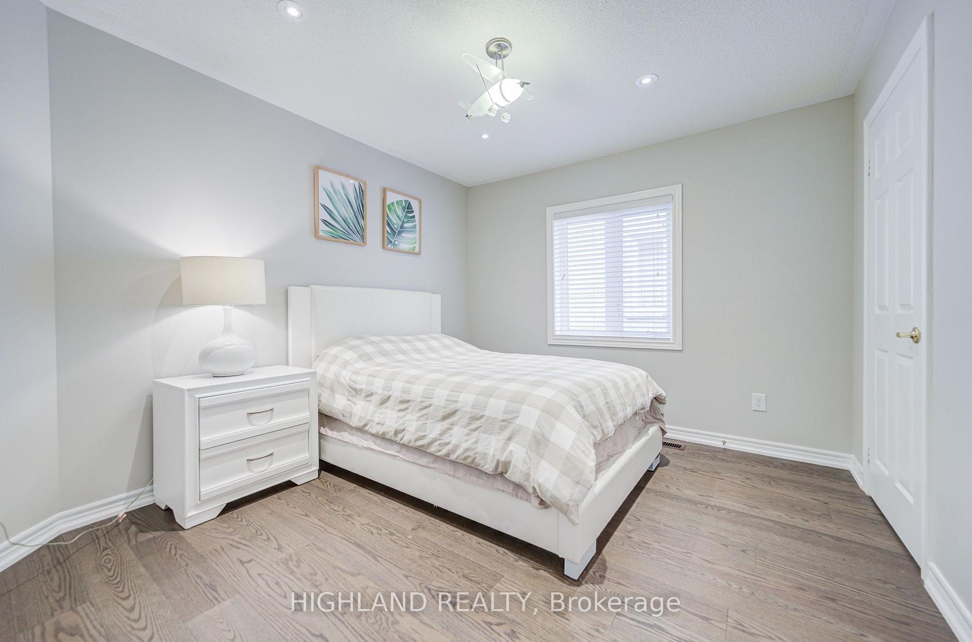 Photo 27 of 3175 Robert Brown Boulevard, Oakville, Glenorchy — HOMEH