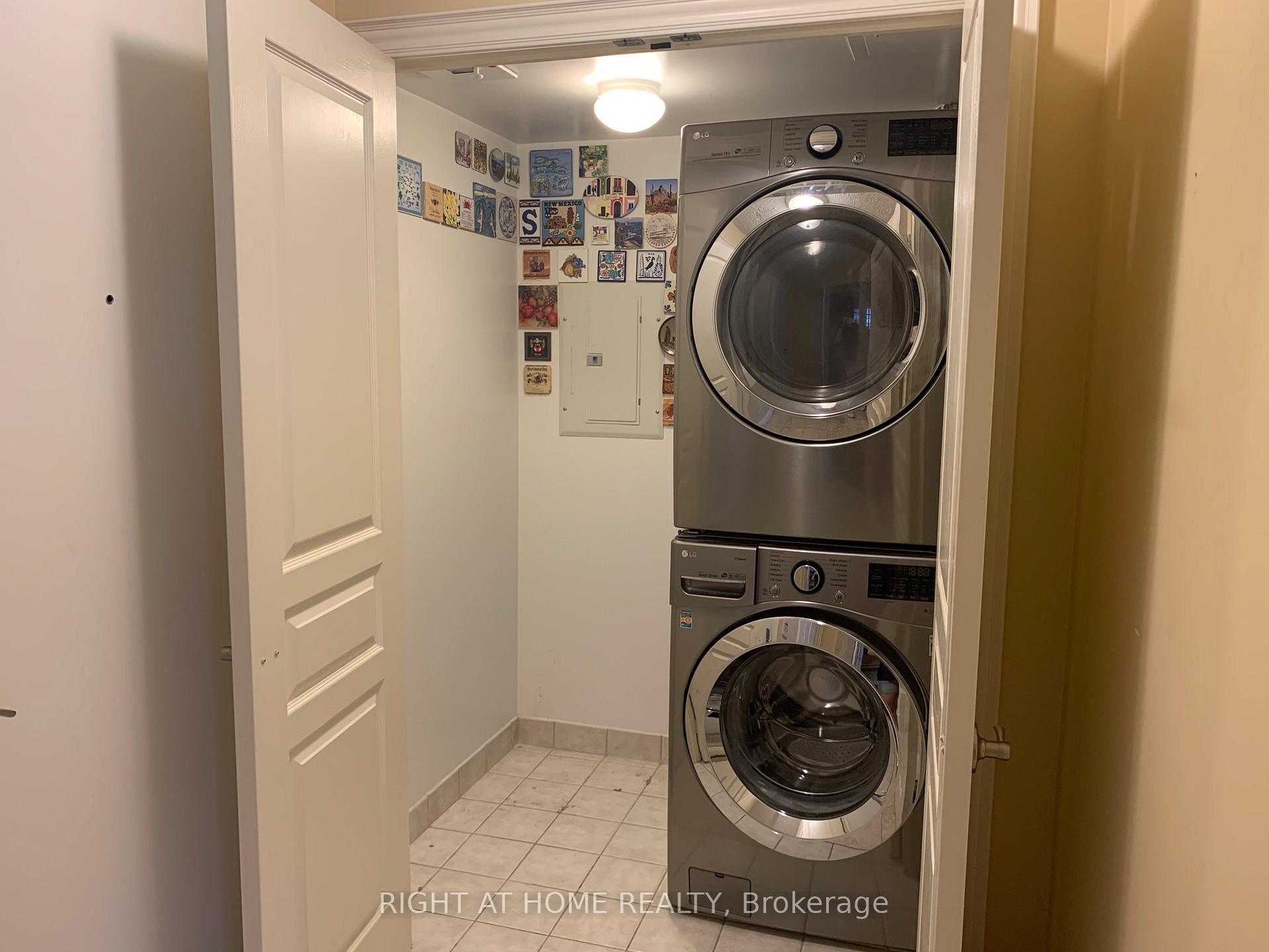 Photo 2 of Unit 1306, 8 Mckee Avenue, North York, Willowdale East — HOMEH