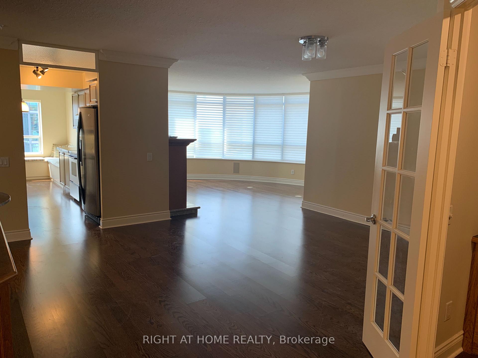 Photo 3 of Unit 1306, 8 Mckee Avenue, North York, Willowdale East — HOMEH