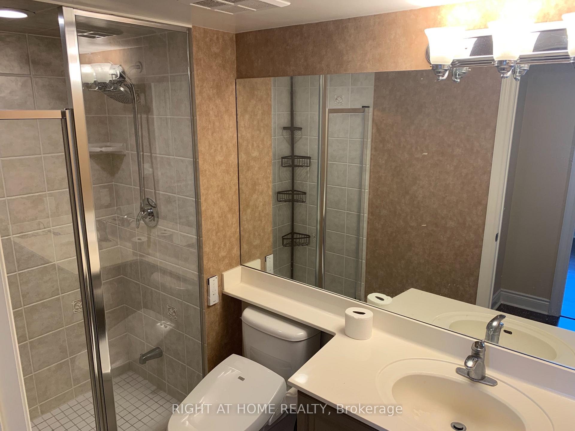 Photo 8 of Unit 1306, 8 Mckee Avenue, North York, Willowdale East — HOMEH