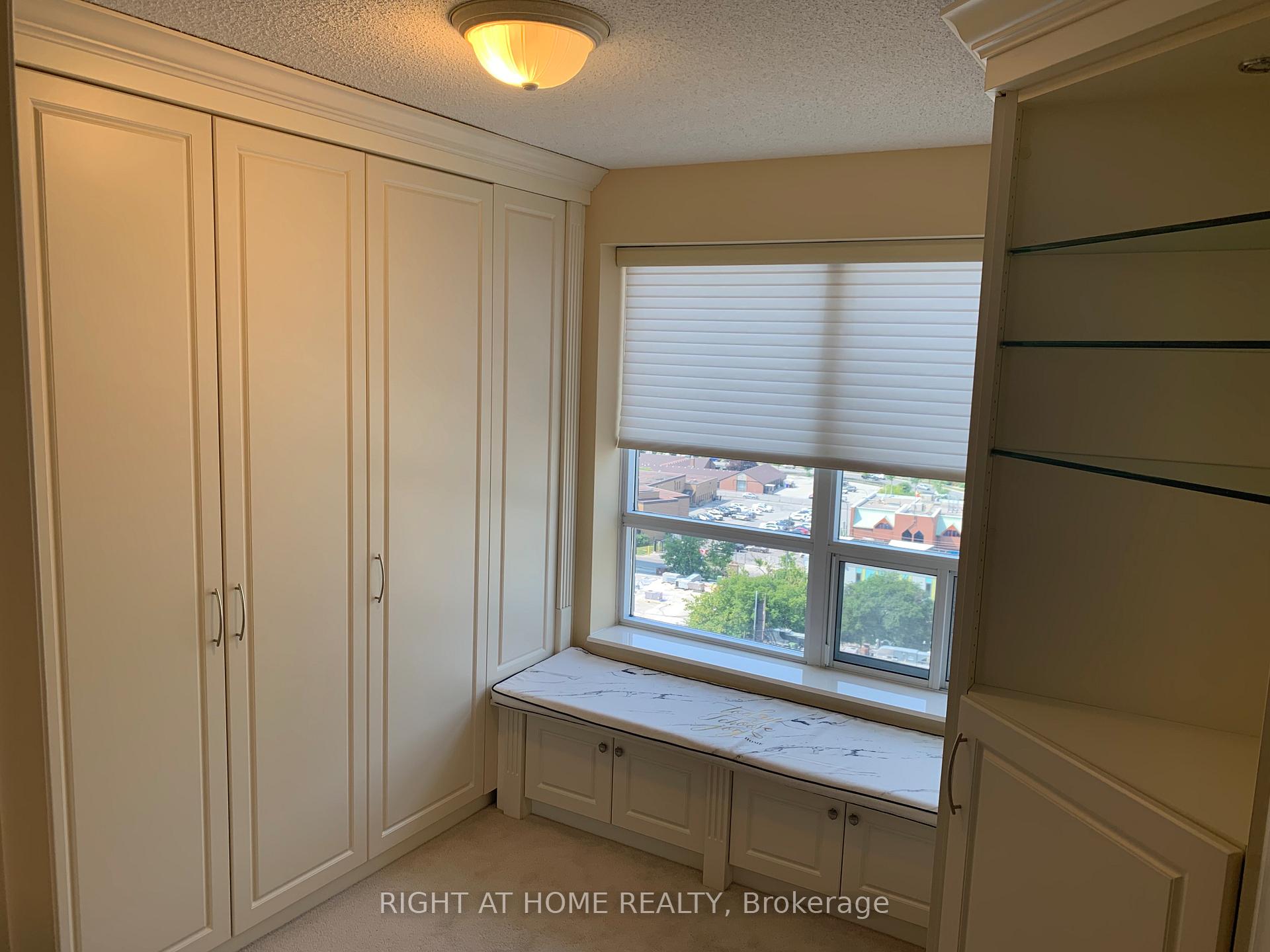 Photo 11 of Unit 1306, 8 Mckee Avenue, North York, Willowdale East — HOMEH