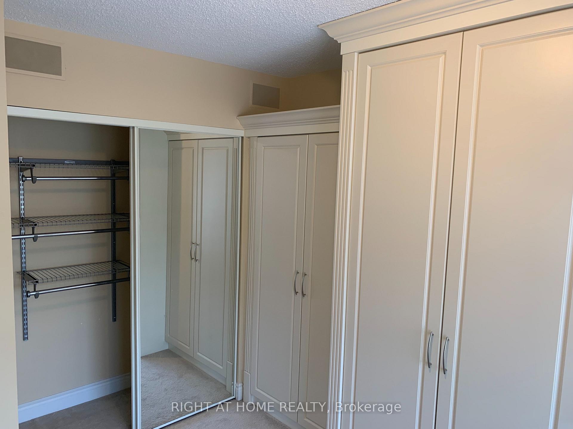Photo 13 of Unit 1306, 8 Mckee Avenue, North York, Willowdale East — HOMEH