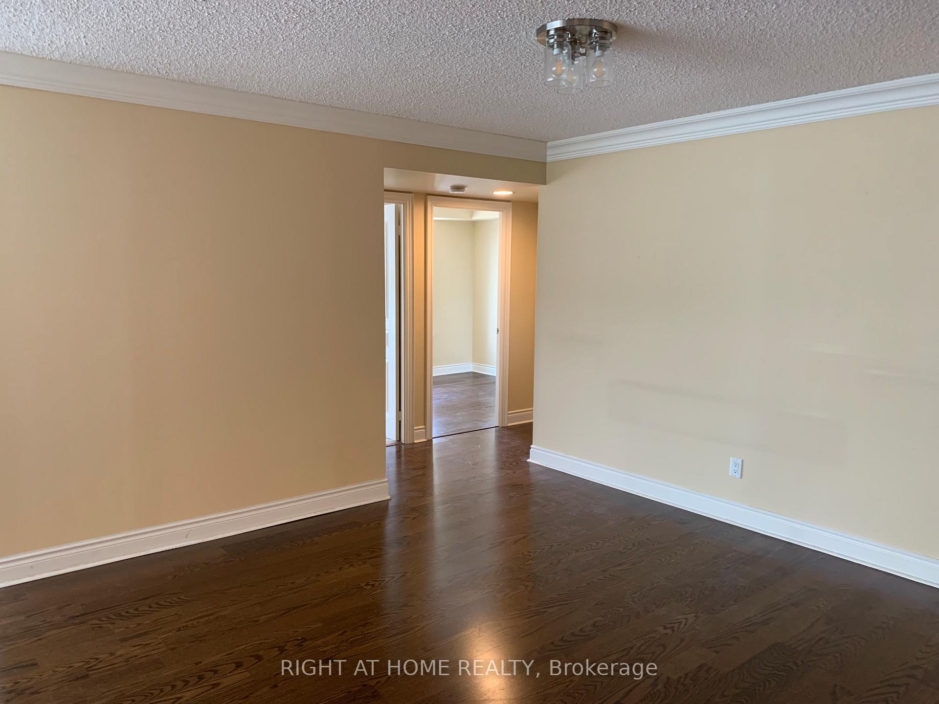 Photo 14 of Unit 1306, 8 Mckee Avenue, North York, Willowdale East — HOMEH