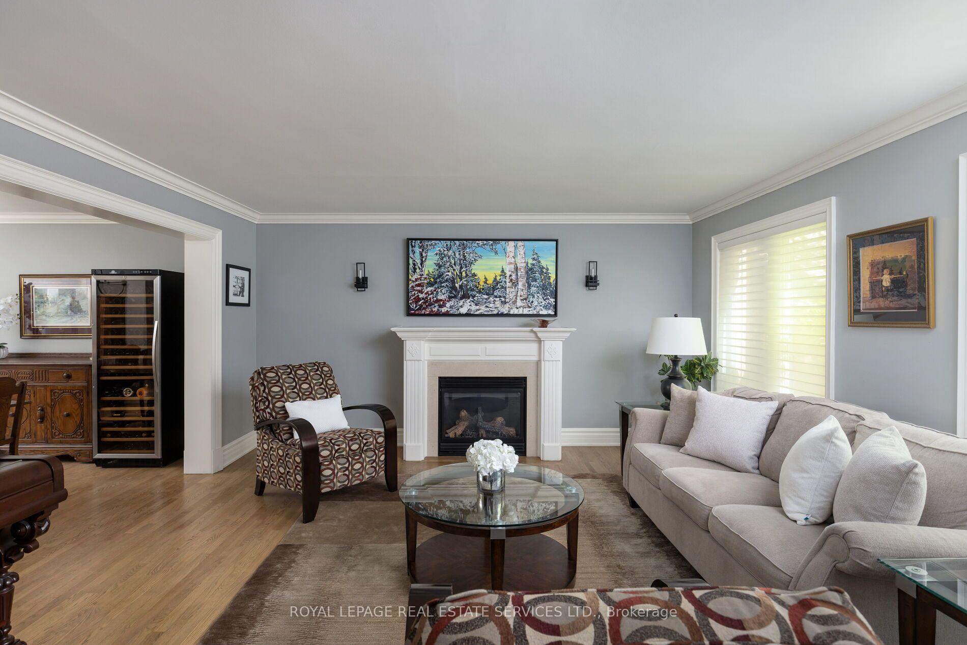 Photo 5 of 4279 Bridlepath Trail, Mississauga, Erin Mills — HOMEH