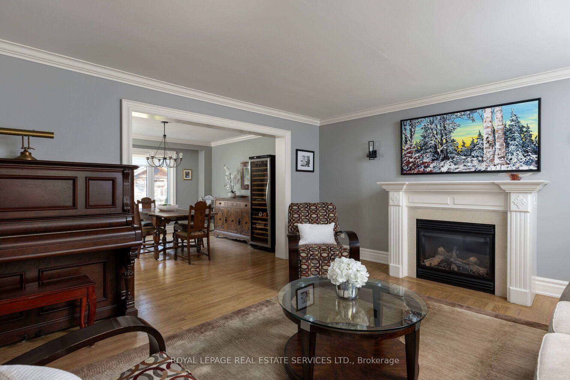 Photo 6 of 4279 Bridlepath Trail, Mississauga, Erin Mills — HOMEH