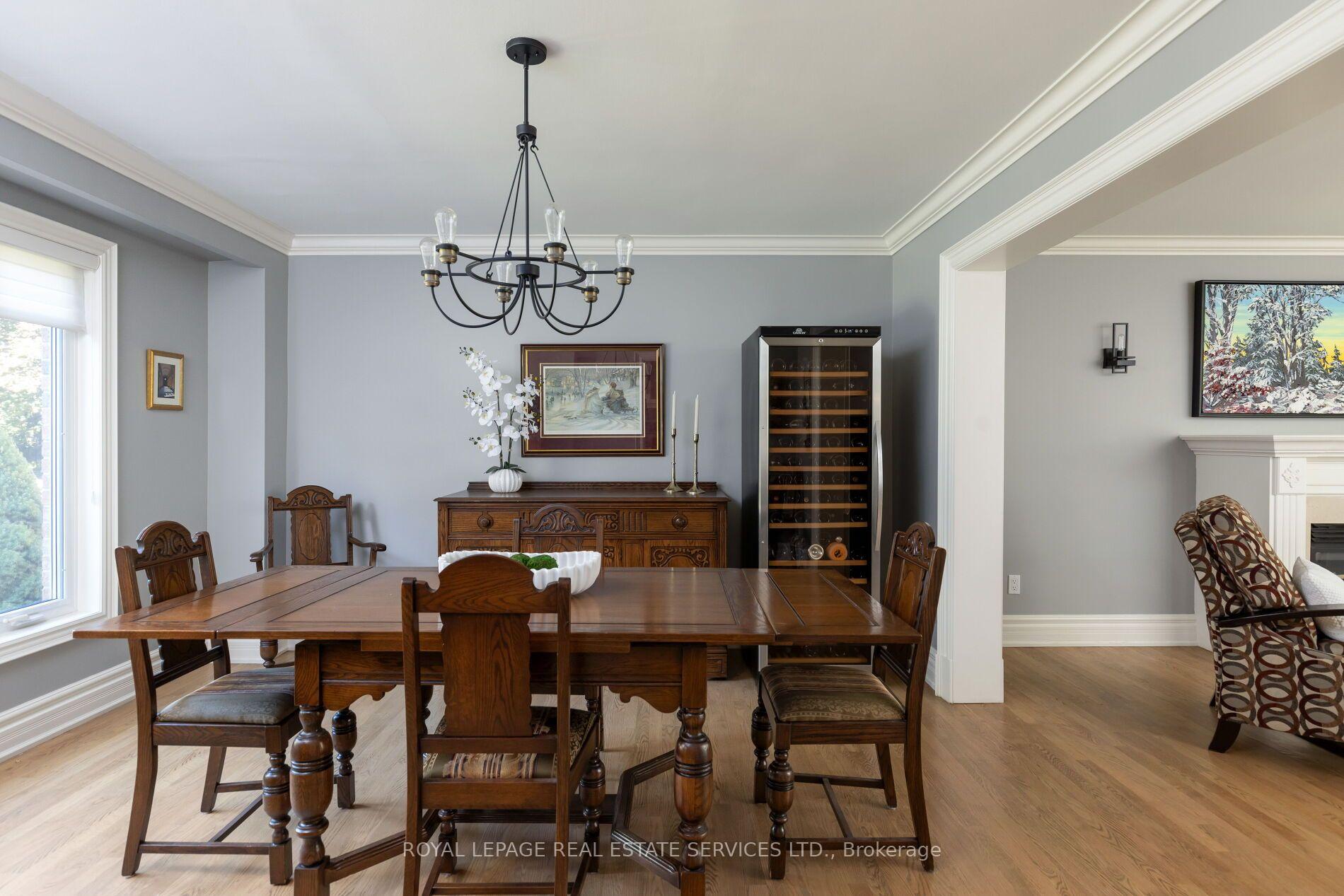 Photo 8 of 4279 Bridlepath Trail, Mississauga, Erin Mills — HOMEH