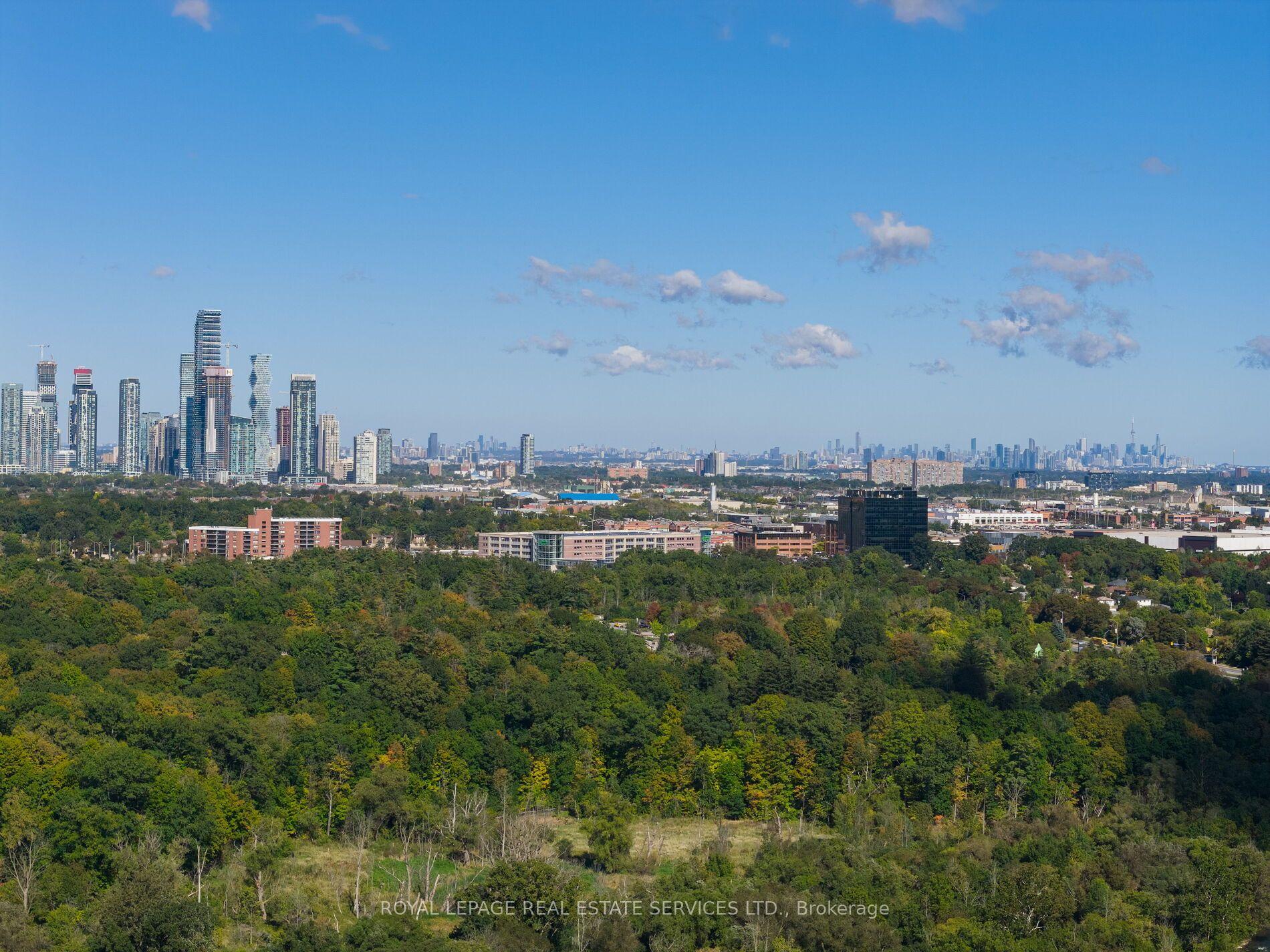 Photo 46 of 4279 Bridlepath Trail, Mississauga, Erin Mills — HOMEH