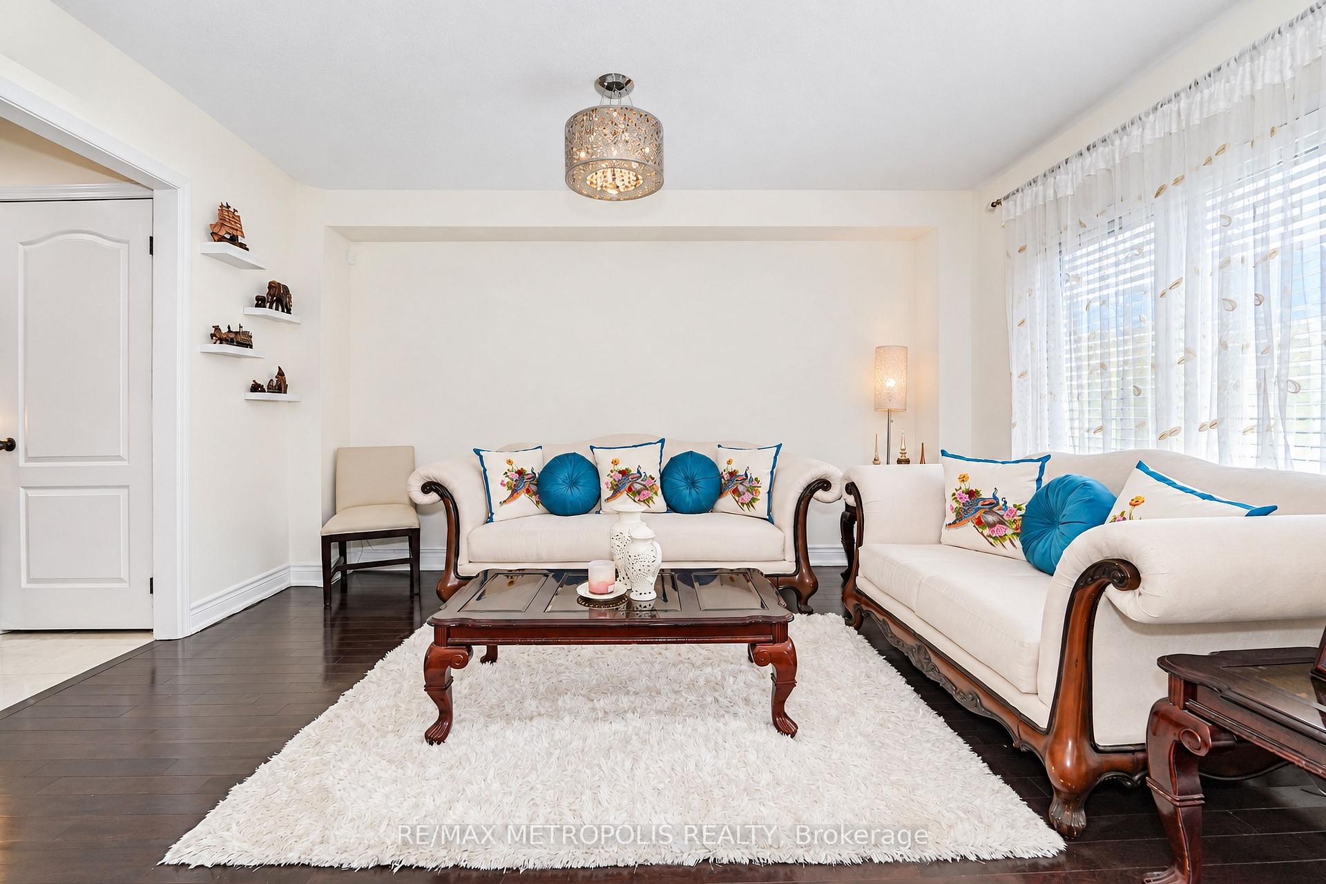 Photo 24 of 14 Richard Davies Crescent, Clarington, Bowmanville — HOMEH
