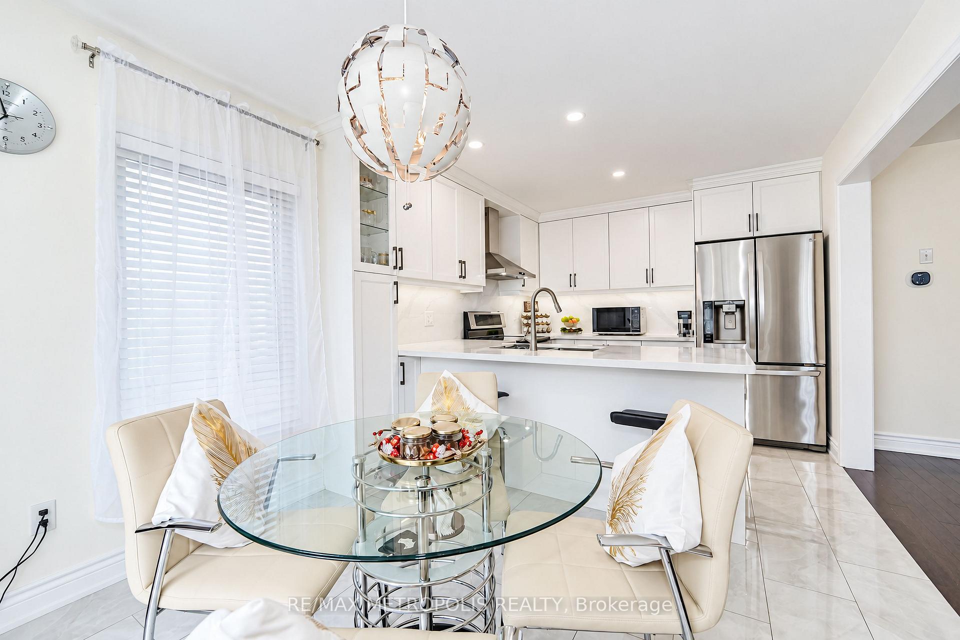 Photo 26 of 14 Richard Davies Crescent, Clarington, Bowmanville — HOMEH
