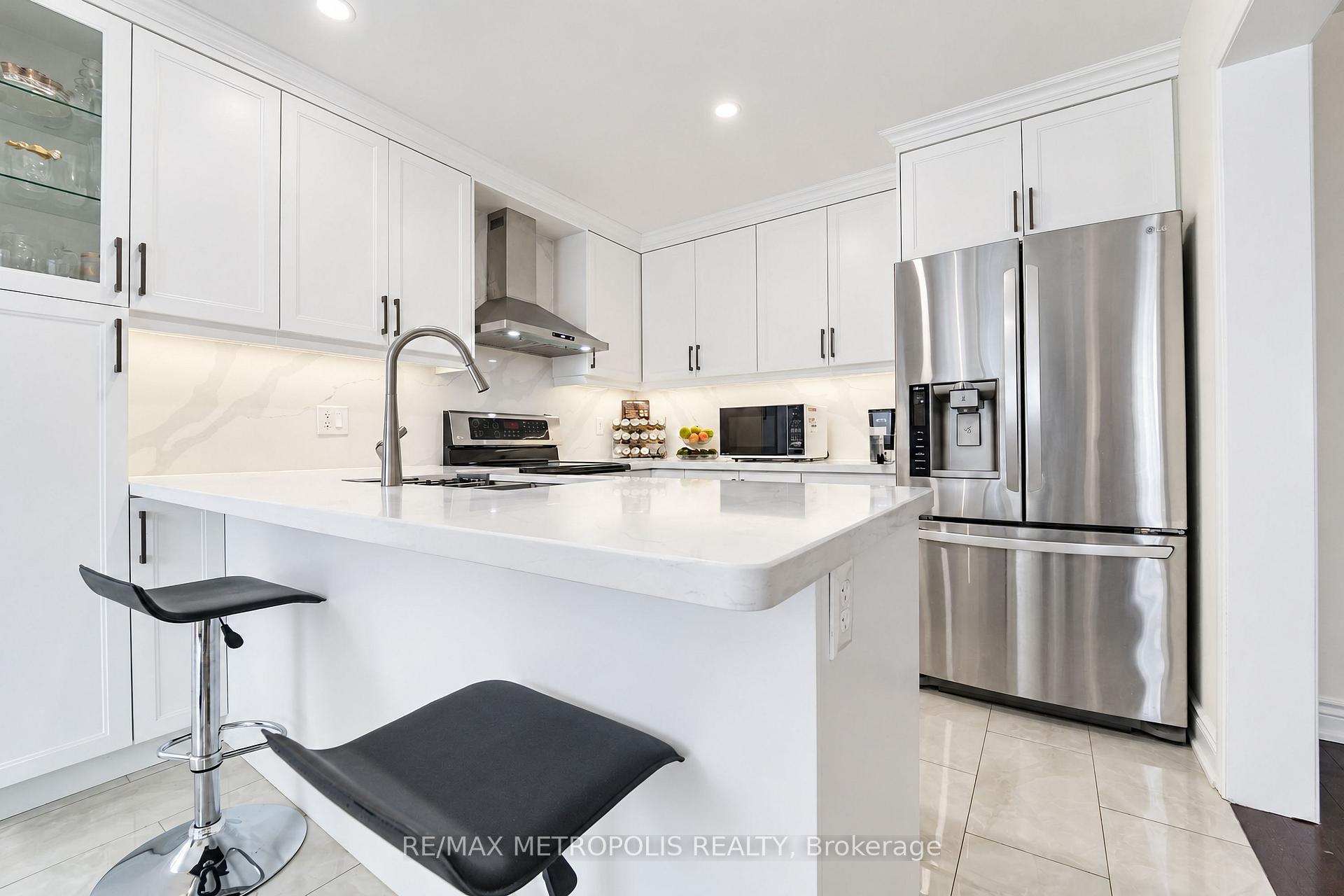 Photo 28 of 14 Richard Davies Crescent, Clarington, Bowmanville — HOMEH