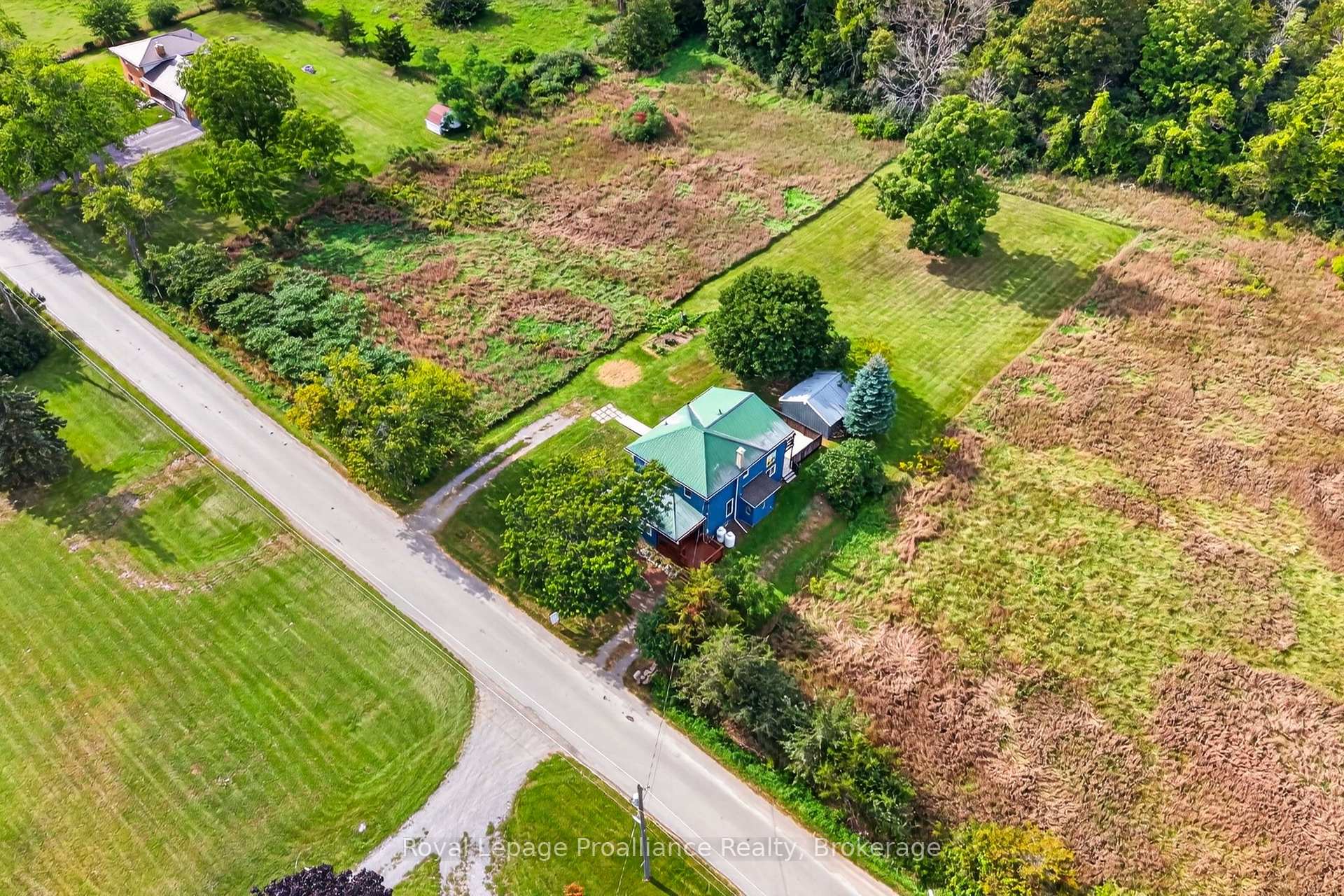 Photo 34 of 346 Gore Road, Prince Edward County, Ameliasburg Ward — HOMEH