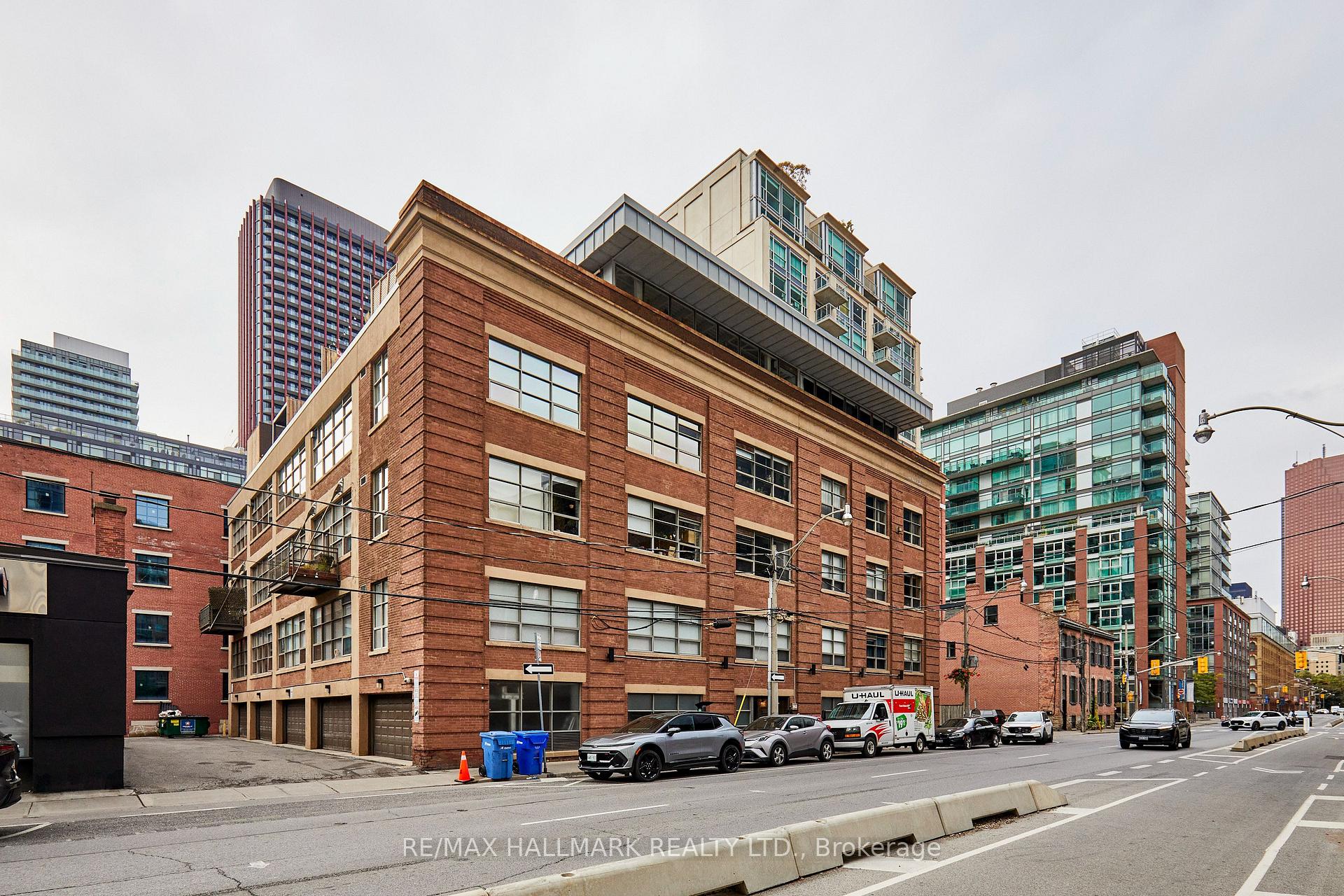 Photo of Unit 412, 383 Adelaide Street E