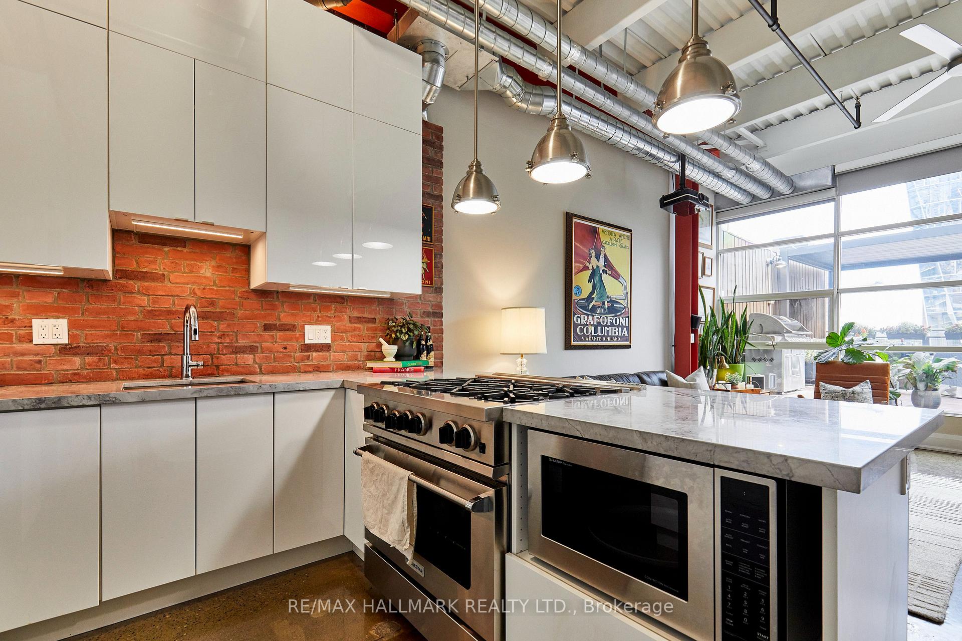 Photo 9 of Unit 412, 383 Adelaide Street E, Toronto, Moss Park — HOMEH