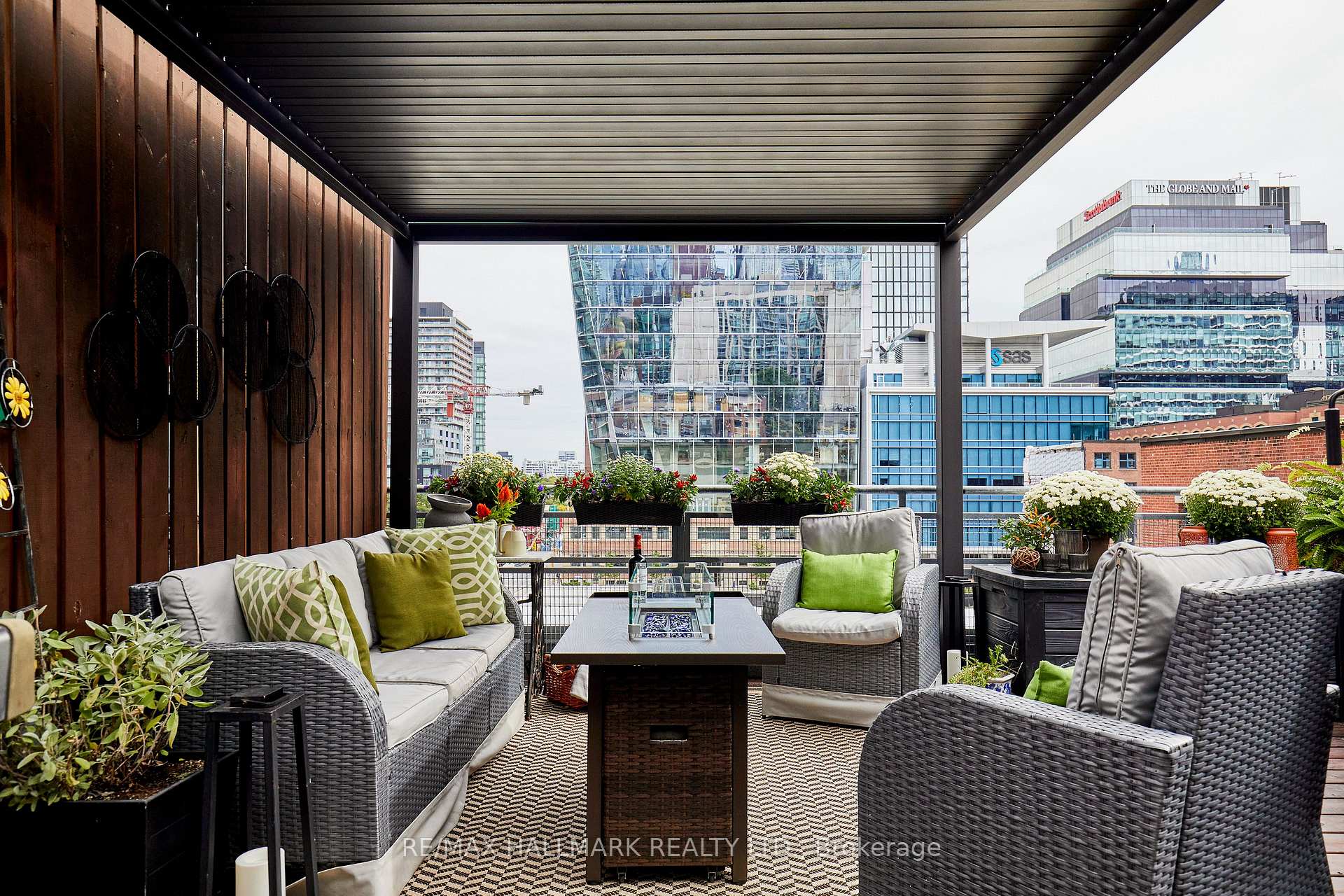 Photo 16 of Unit 412, 383 Adelaide Street E, Toronto, Moss Park — HOMEH