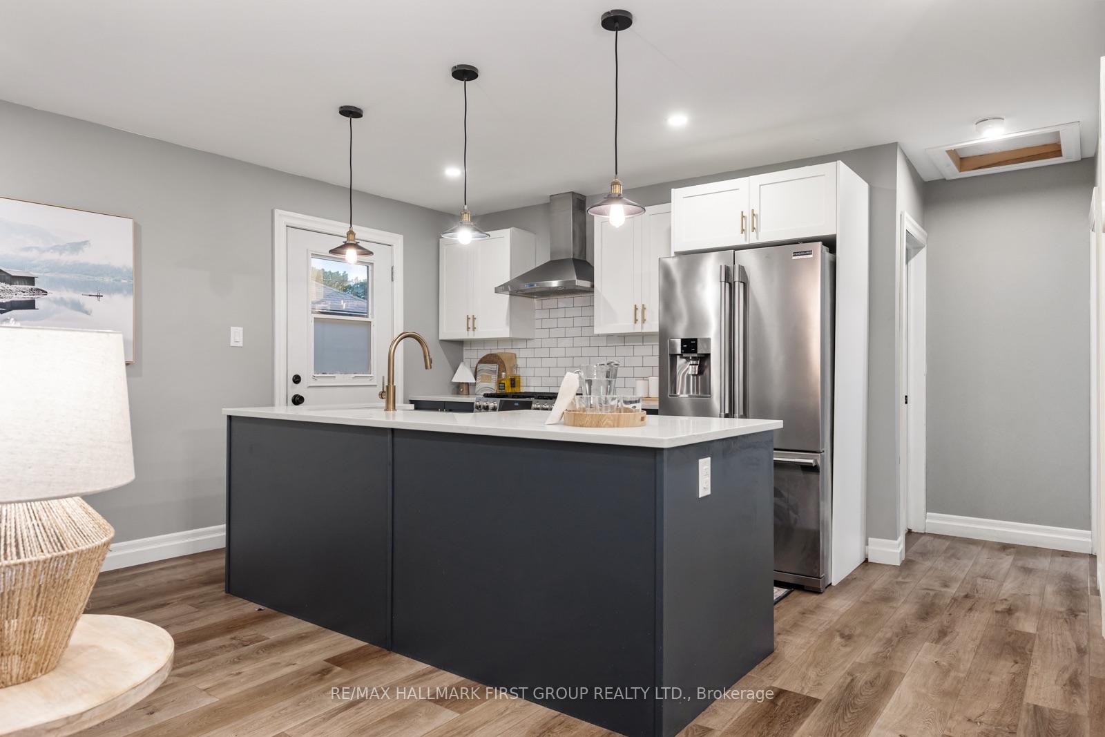 Photo 5 of 28 Forest Road, Ajax, South East — HOMEH