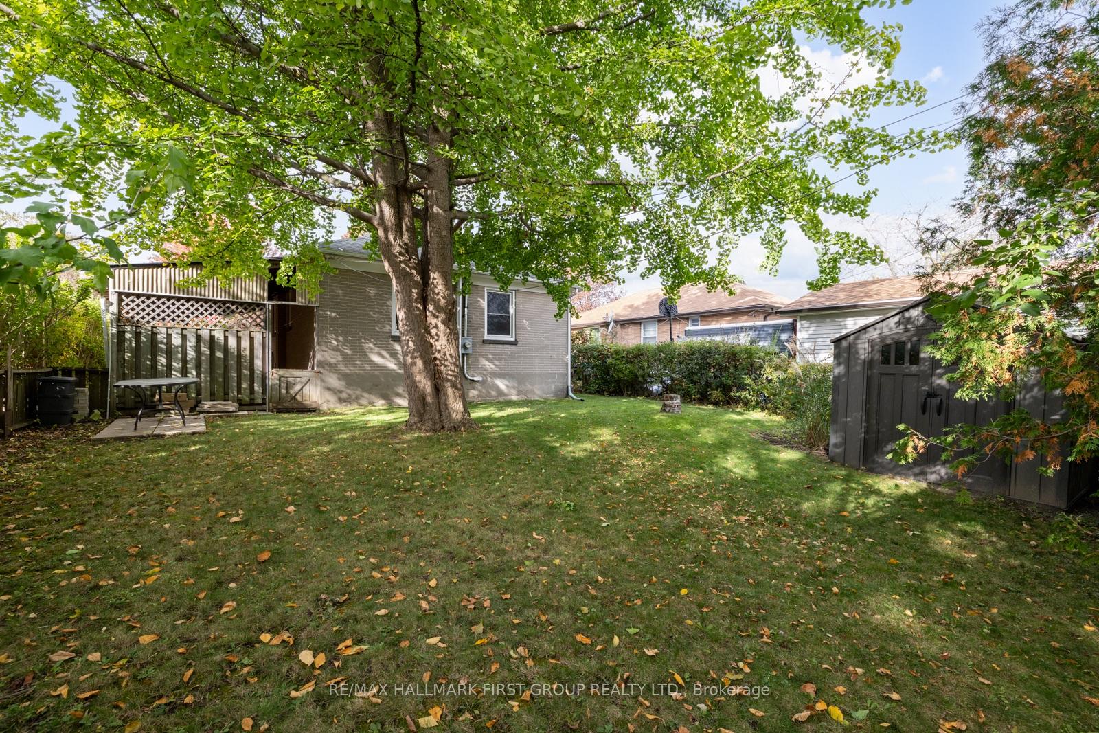 Photo 19 of 28 Forest Road, Ajax, South East — HOMEH