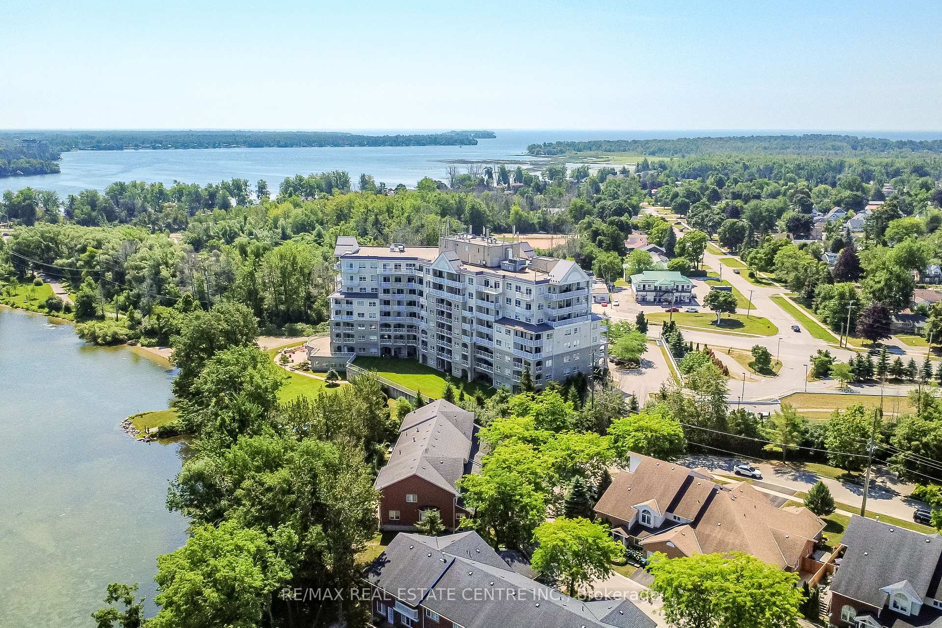 Photo 3 of Unit 213, 354 Atherley Road, Orillia — HOMEH