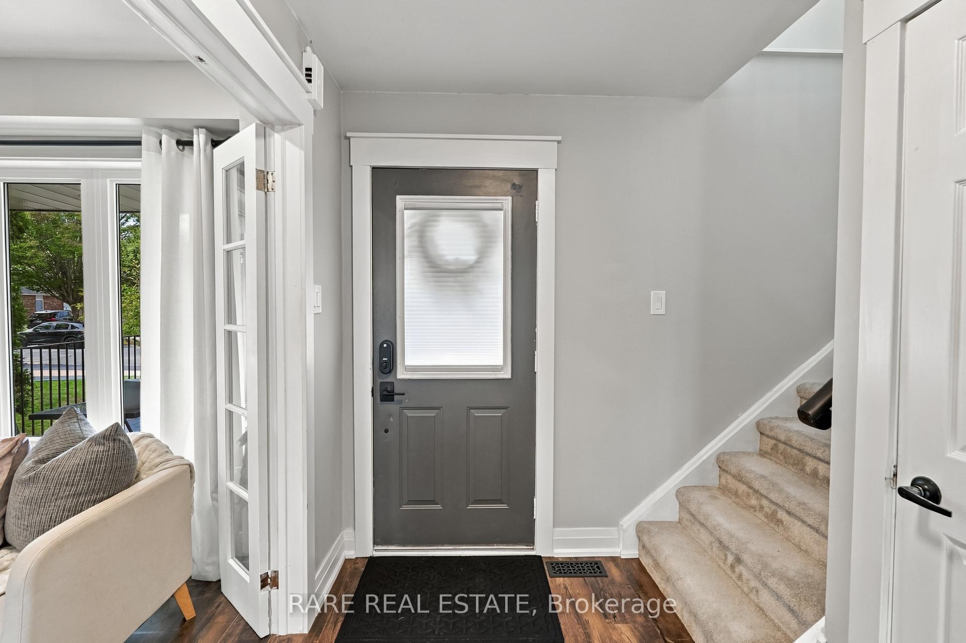 Photo 7 of 57 Fenwick Avenue, Clarington, Bowmanville — HOMEH