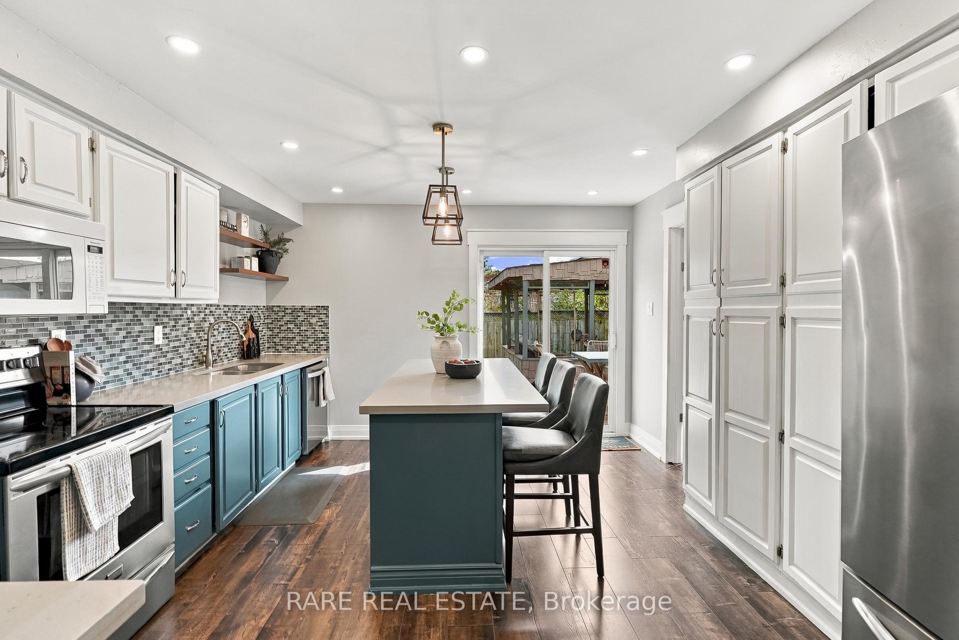 Photo 9 of 57 Fenwick Avenue, Clarington, Bowmanville — HOMEH