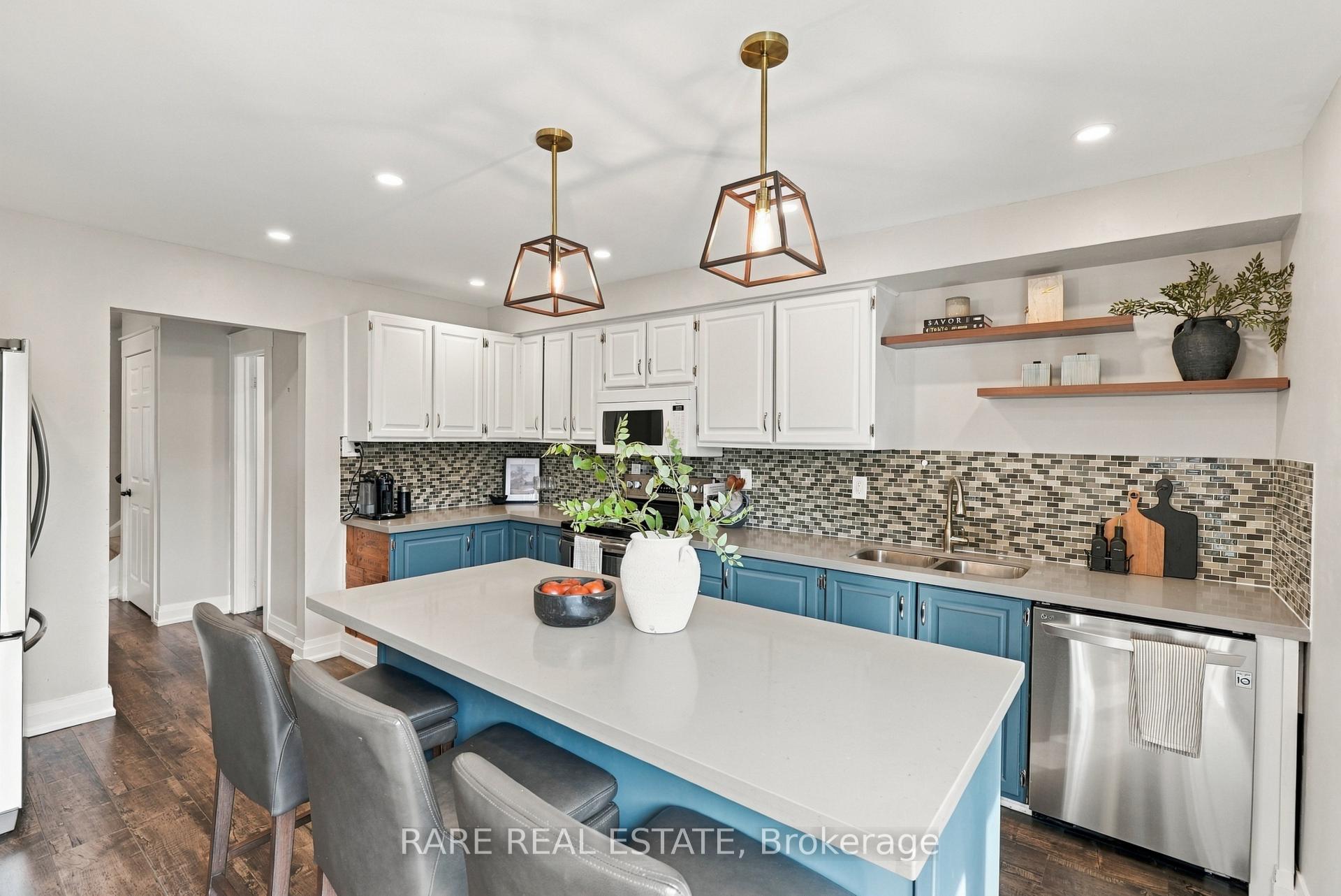 Photo 12 of 57 Fenwick Avenue, Clarington, Bowmanville — HOMEH
