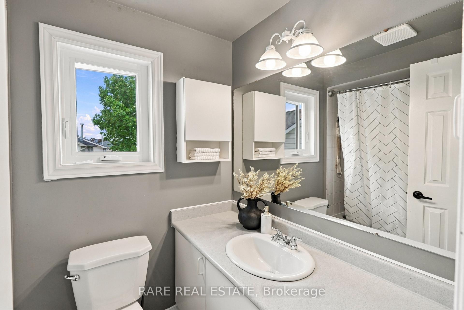 Photo 28 of 57 Fenwick Avenue, Clarington, Bowmanville — HOMEH