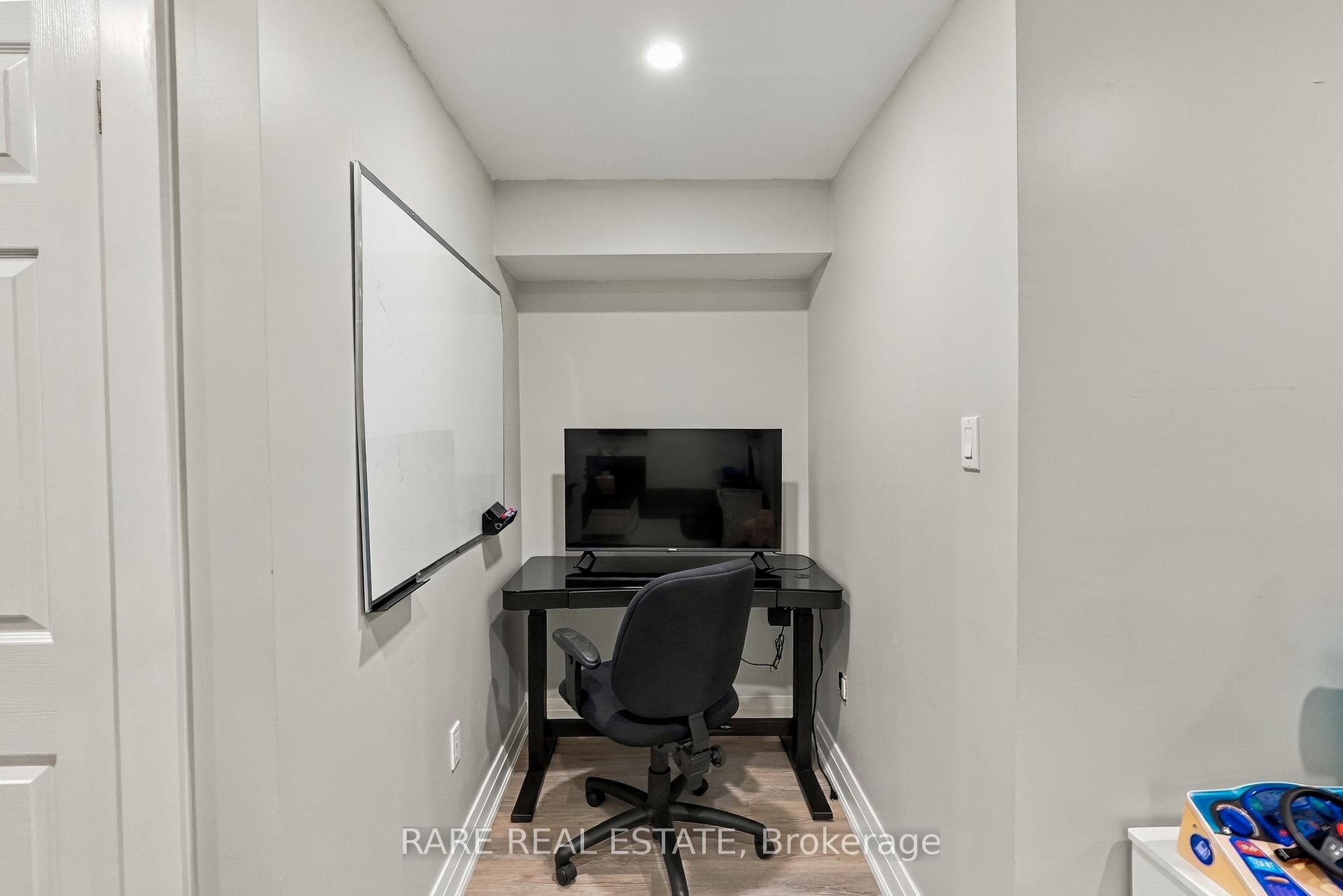 Photo 42 of 57 Fenwick Avenue, Clarington, Bowmanville — HOMEH
