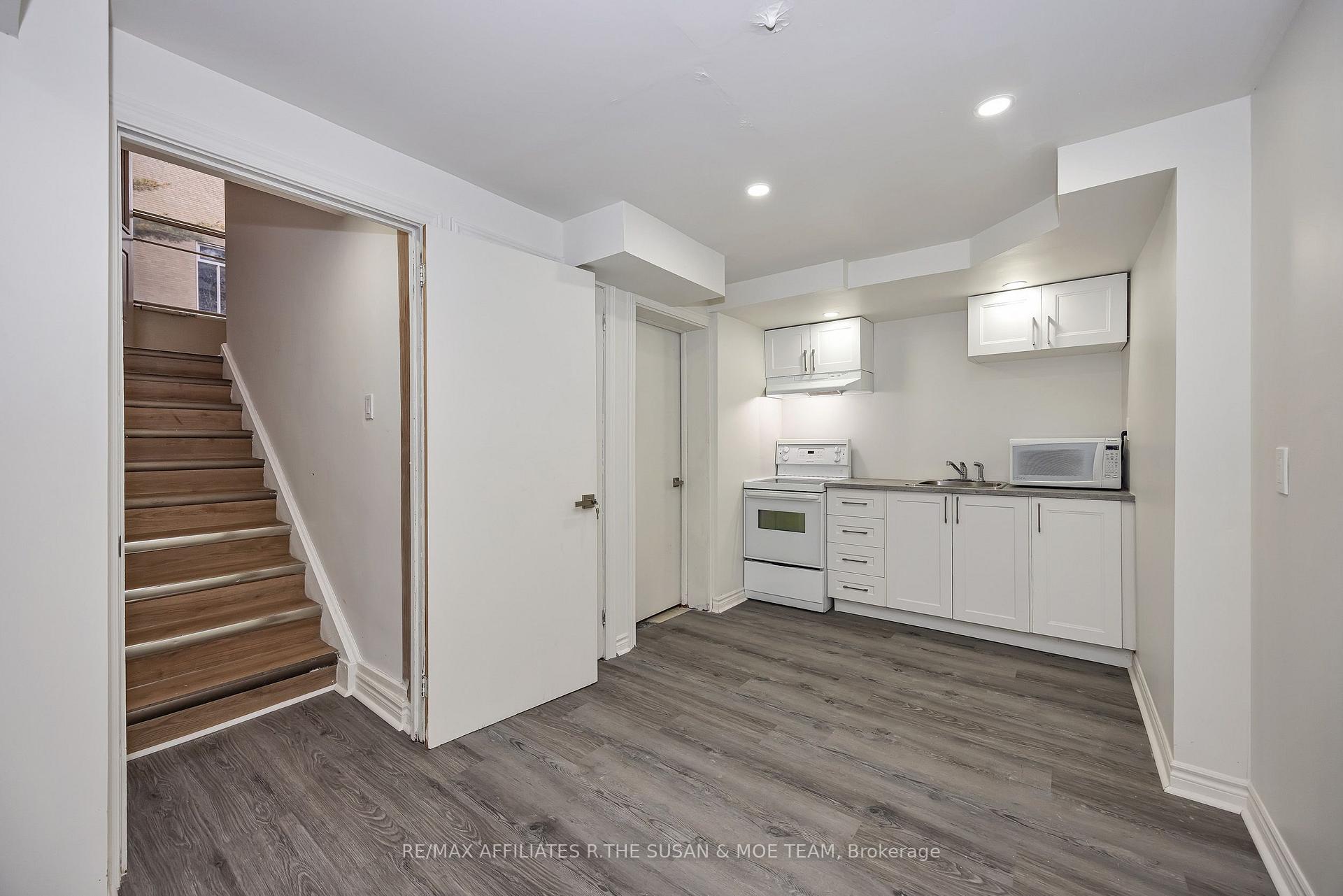 Photo 7 of 2131 Neepawa Avenue, Ottawa, Carlingwood — HOMEH