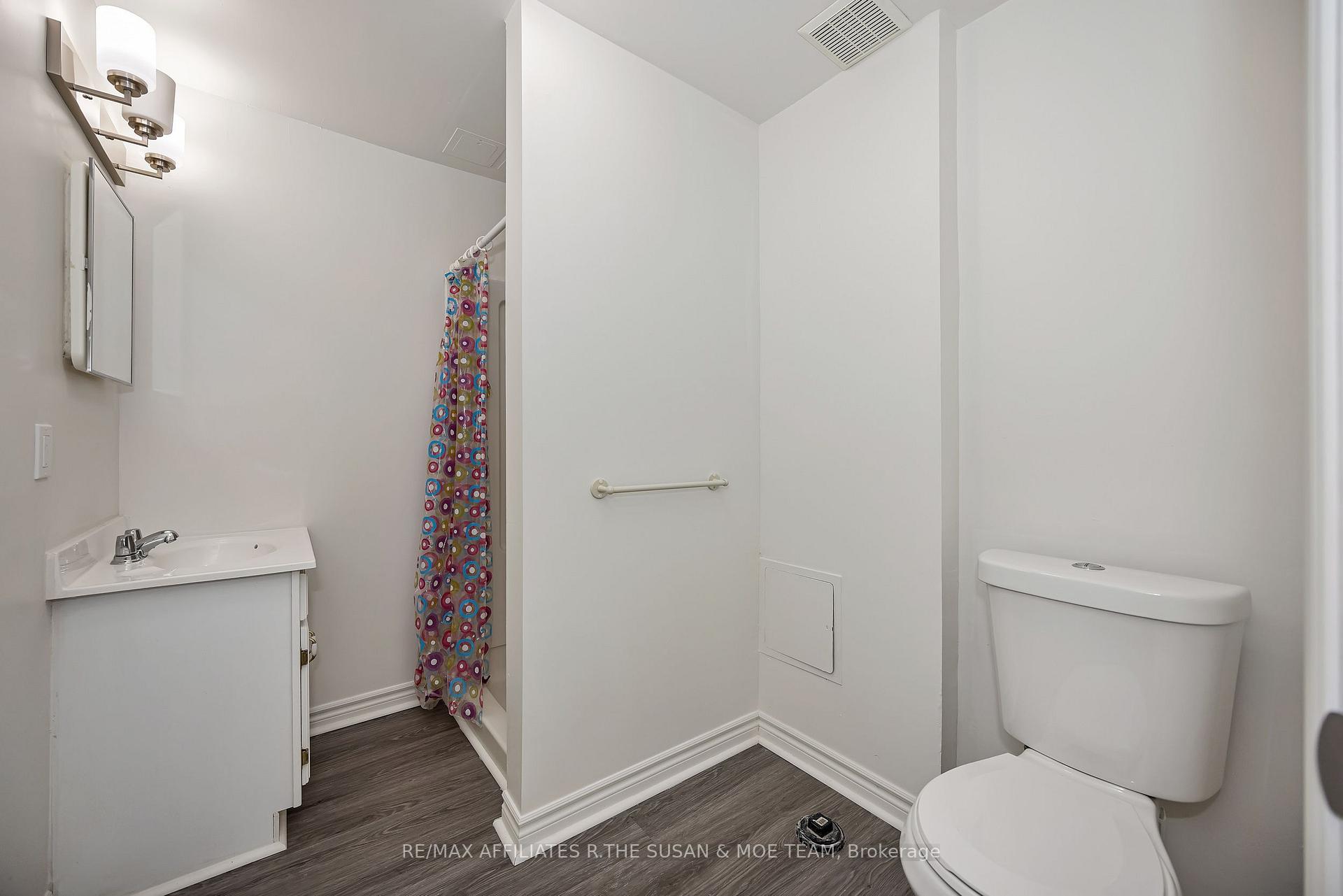 Photo 18 of 2131 Neepawa Avenue, Ottawa, Carlingwood — HOMEH