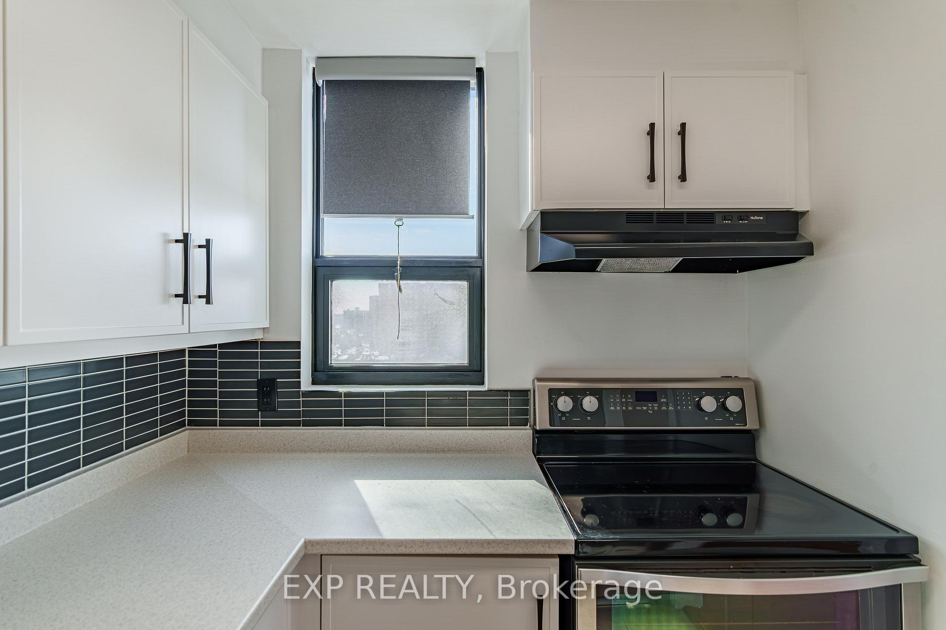 Photo 11 of Unit 1004, 1440 Heron Road, Ottawa, Heron Gate — HOMEH