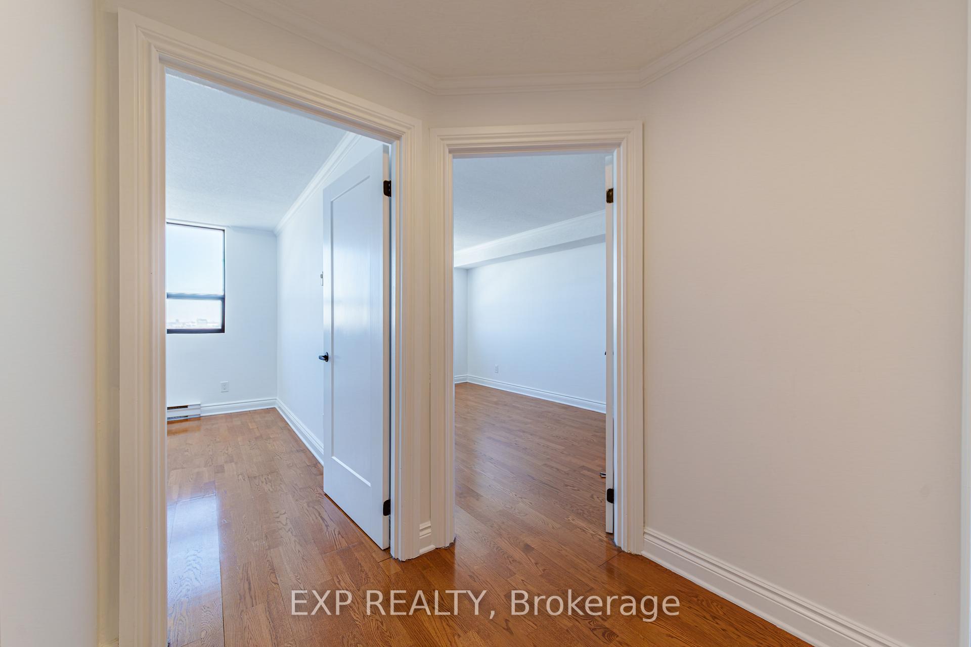 Photo 14 of Unit 1004, 1440 Heron Road, Ottawa, Heron Gate — HOMEH