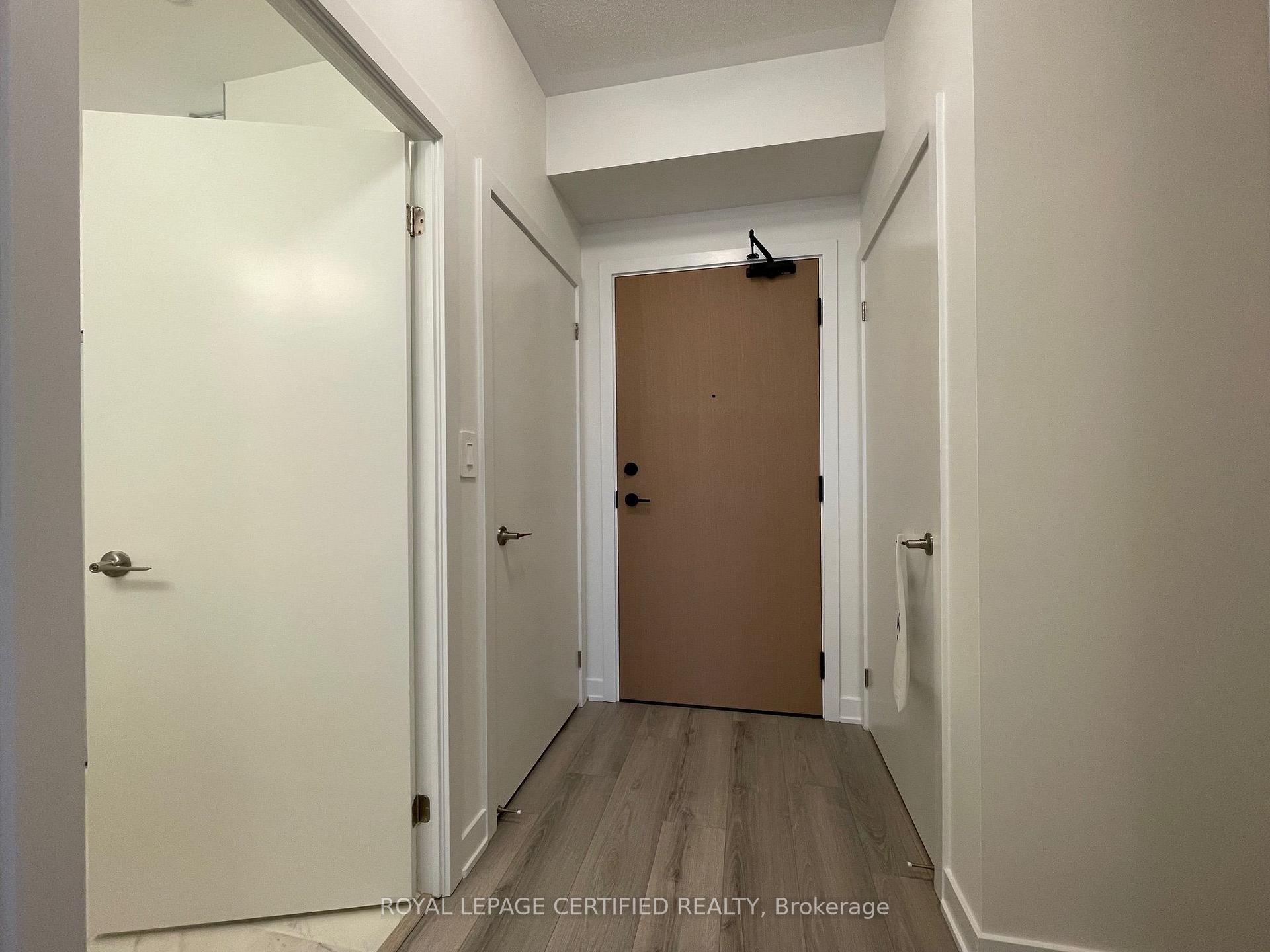 Photo 2 of Unit 611, 1440 Clarriage Court, Milton, Ford — HOMEH